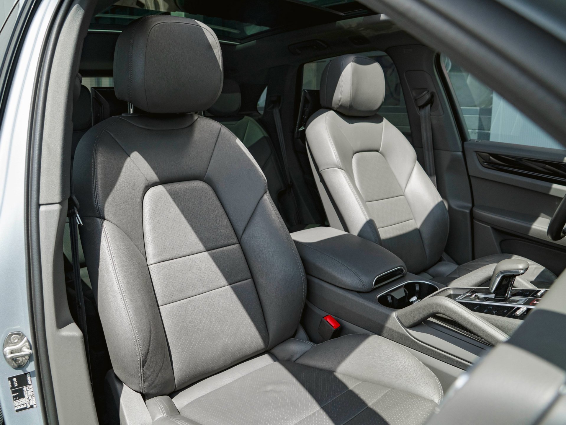 Foto van Porsche Cayenne E-hybrid
