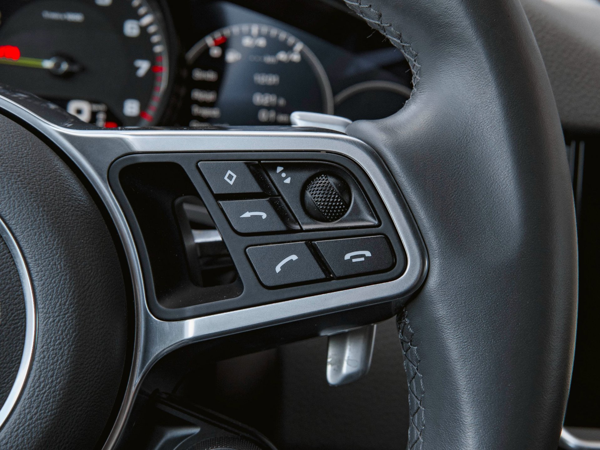 Foto van Porsche Cayenne E-hybrid
