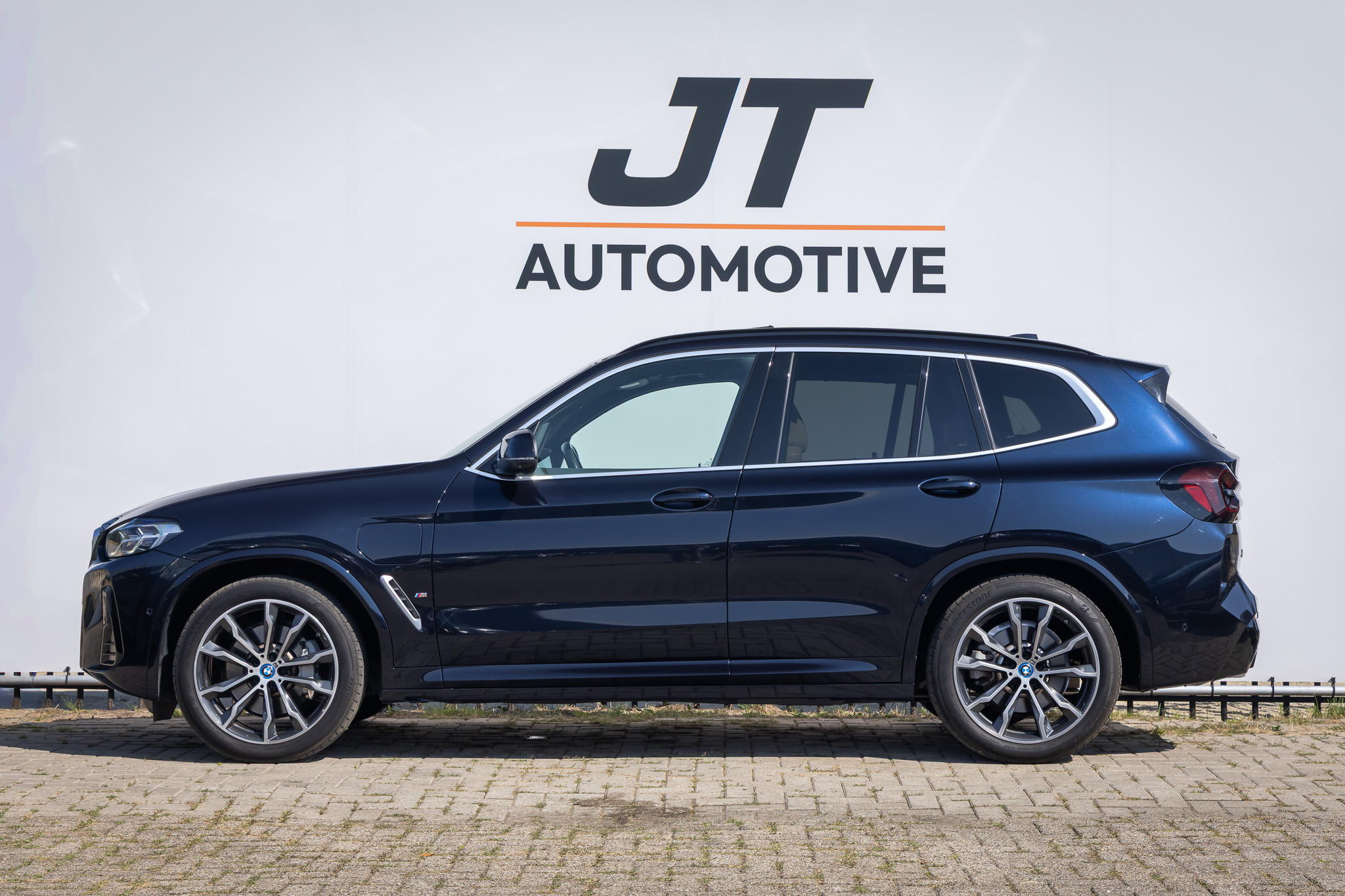 Foto van BMW X3 Xdrive30e
