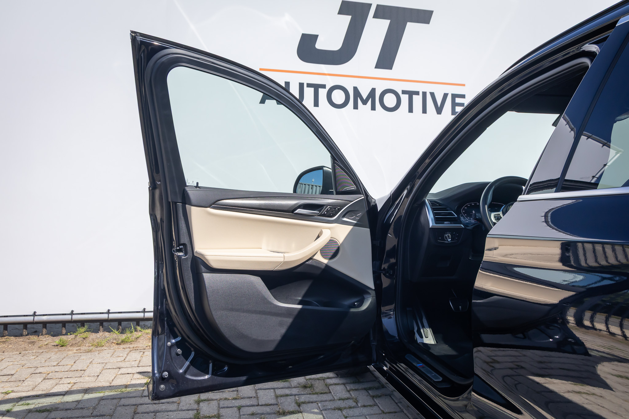 Foto van BMW X3 Xdrive30e