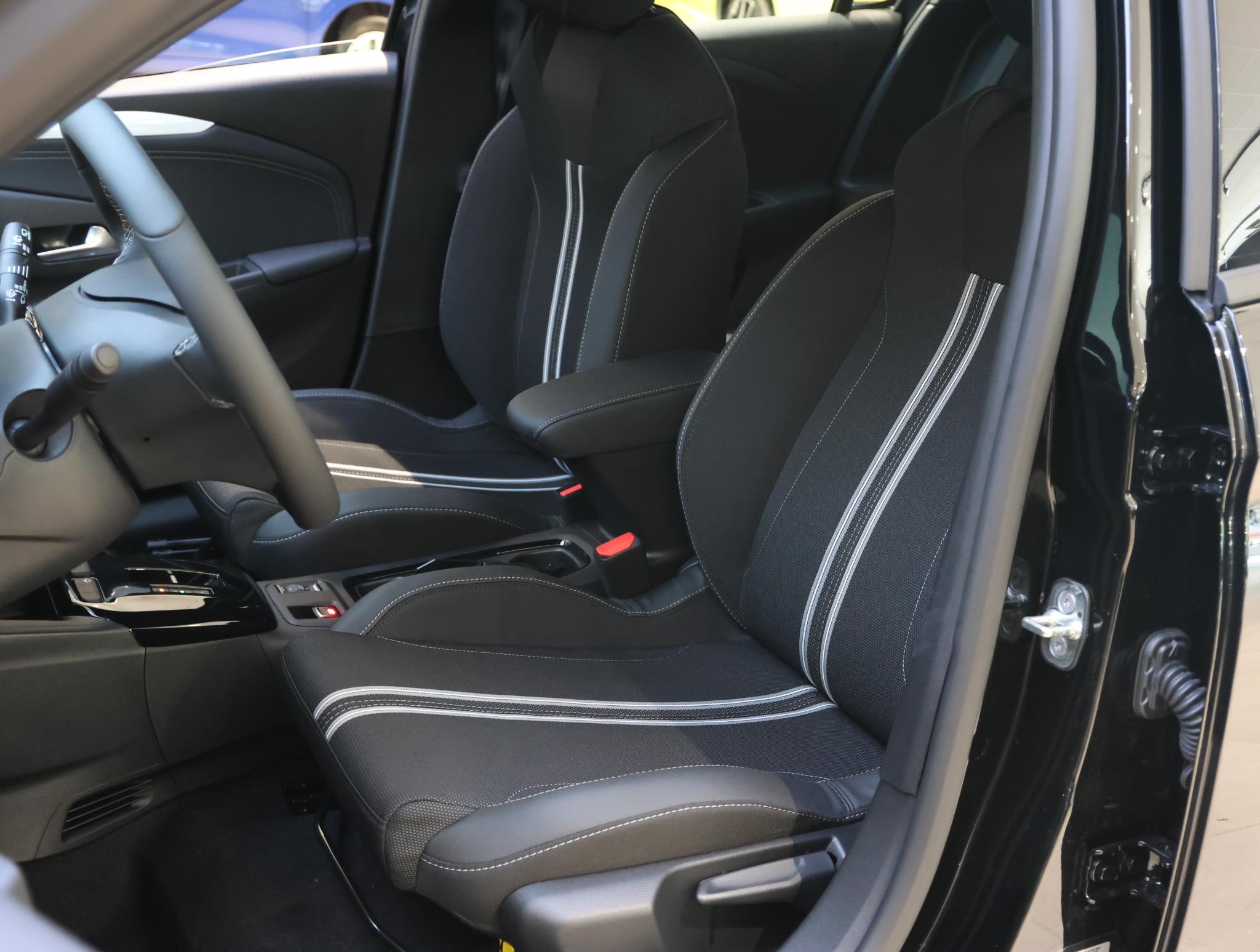 Foto van Opel Corsa Electric