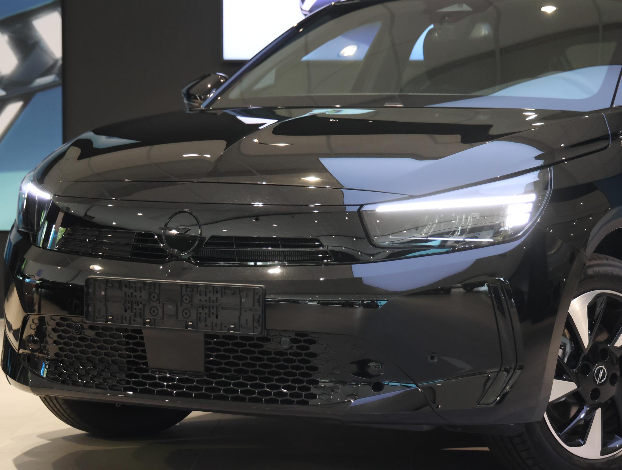 Foto van Opel Corsa Electric