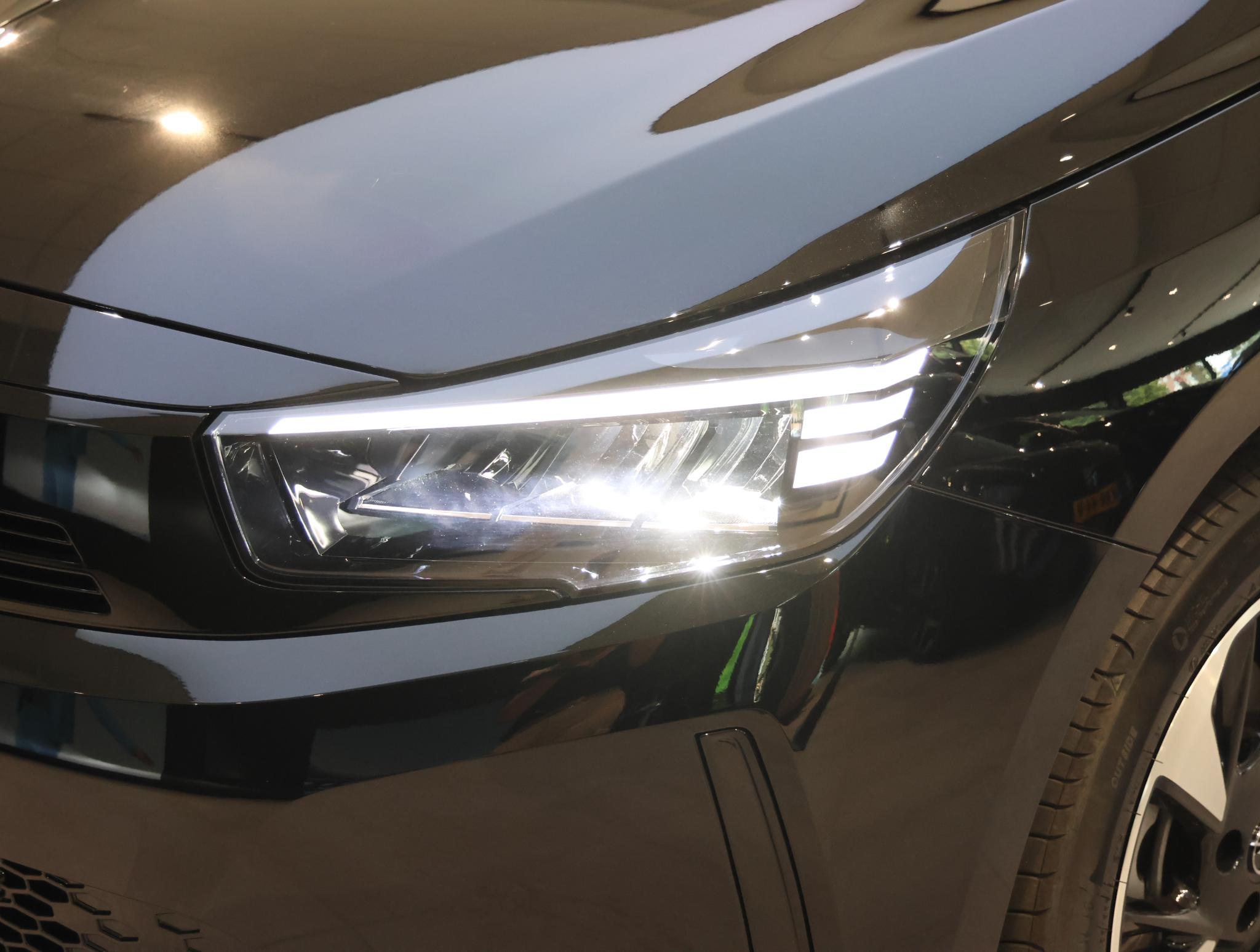 Foto van Opel Corsa Electric