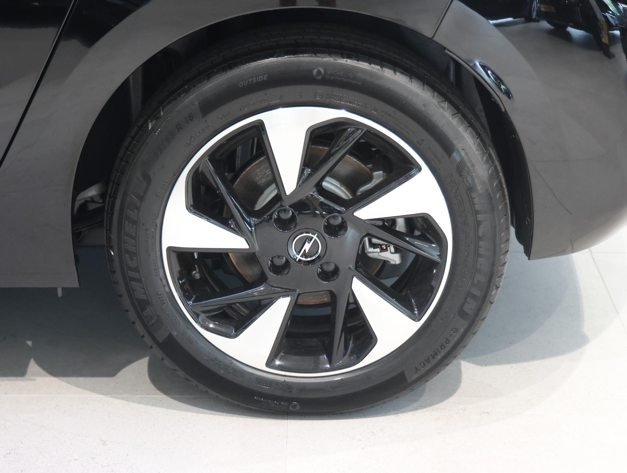 Foto van Opel Corsa Electric