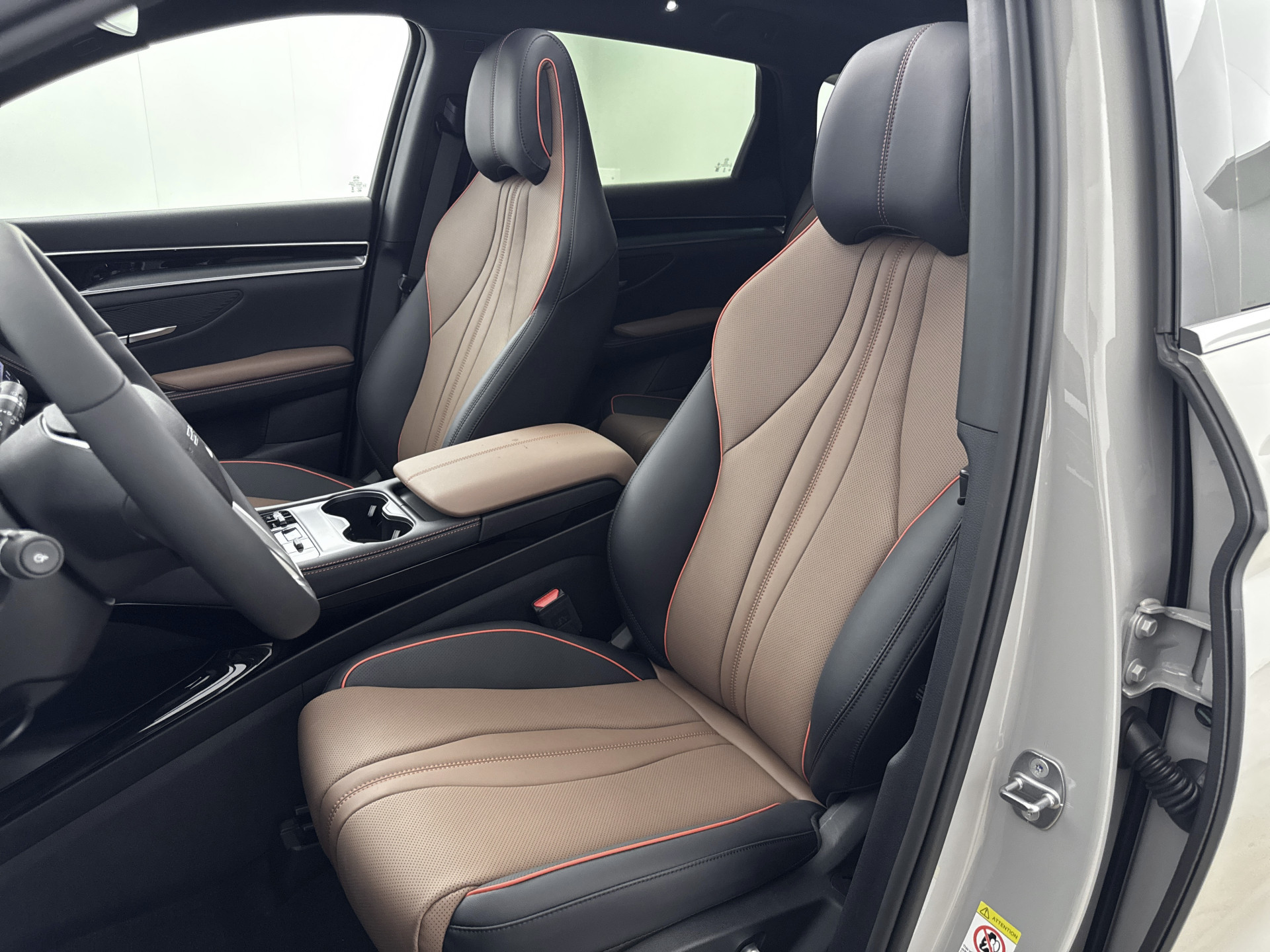 Foto van BYD BYD Seal U Dm-i