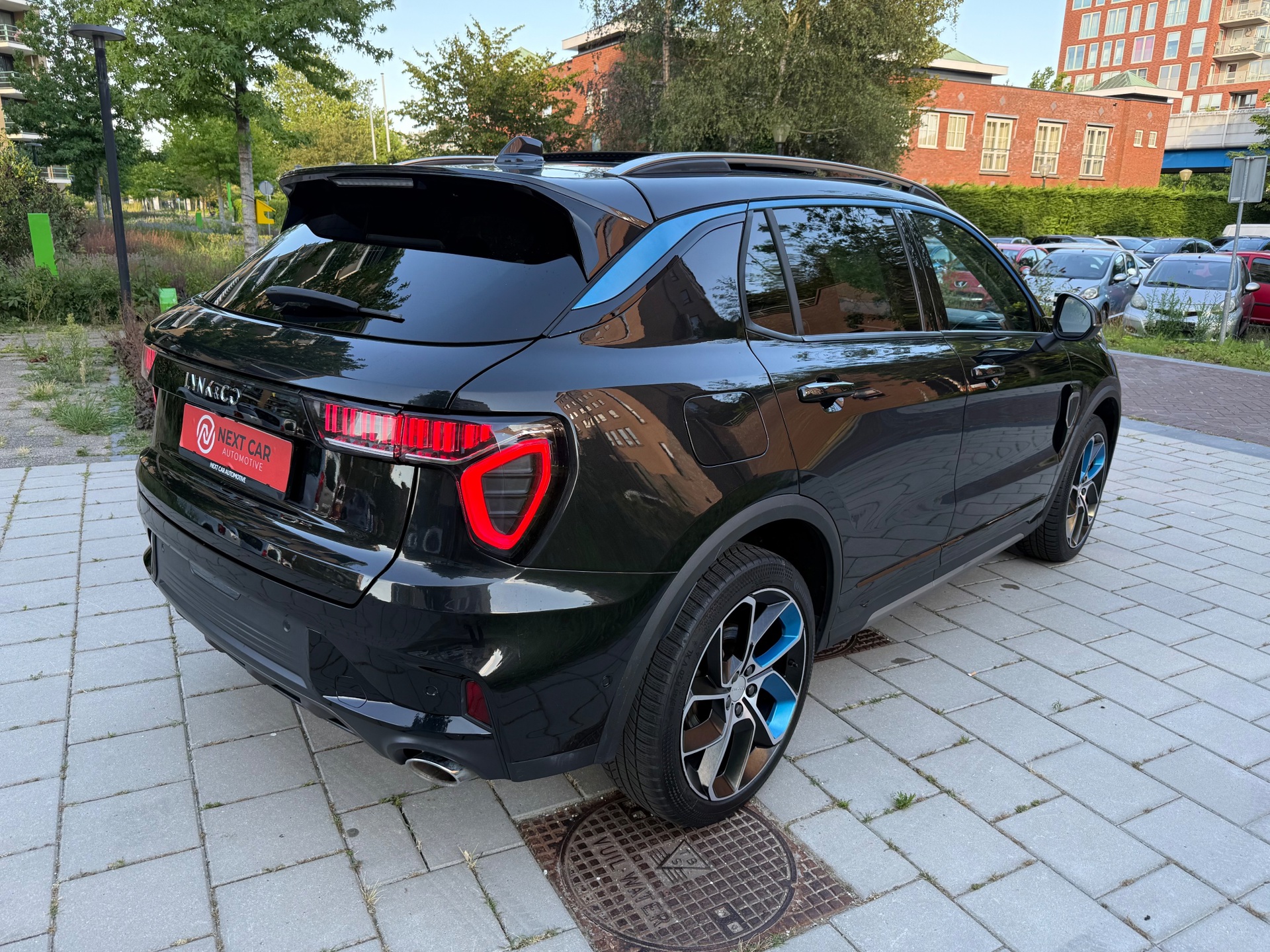 Foto van Lynk&co LYNK & Co 01