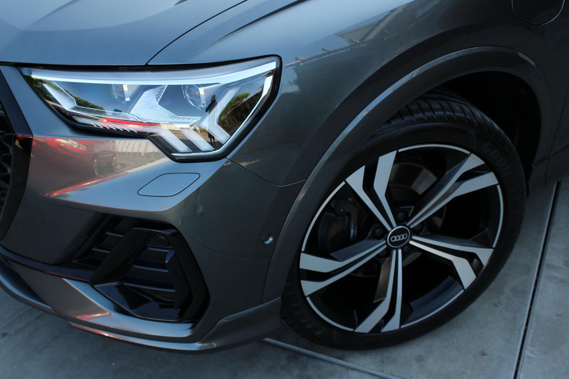 Foto van Audi Q3 Sportback E-tron
