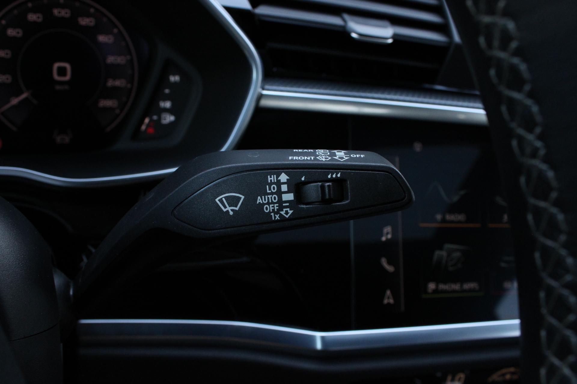 Foto van Audi Q3 Sportback E-tron