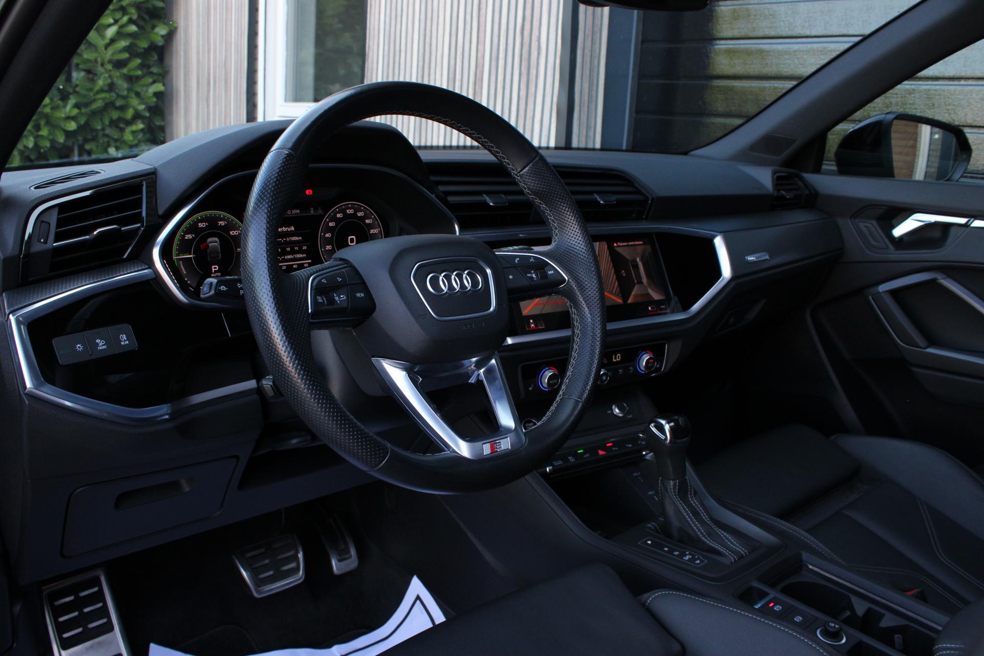 Foto van Audi Q3 Sportback E-tron