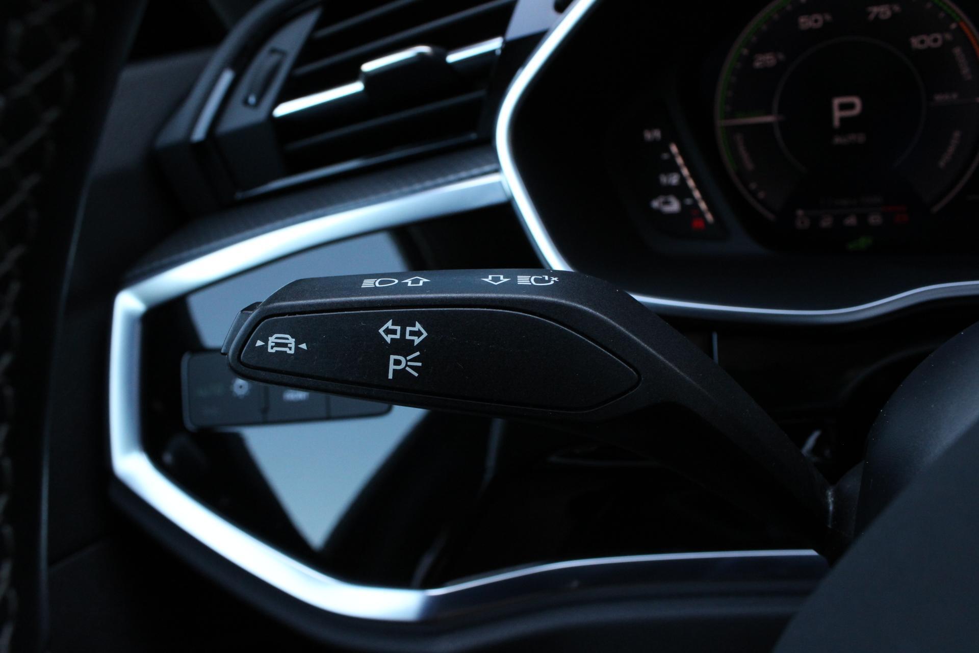 Foto van Audi Q3 Sportback E-tron