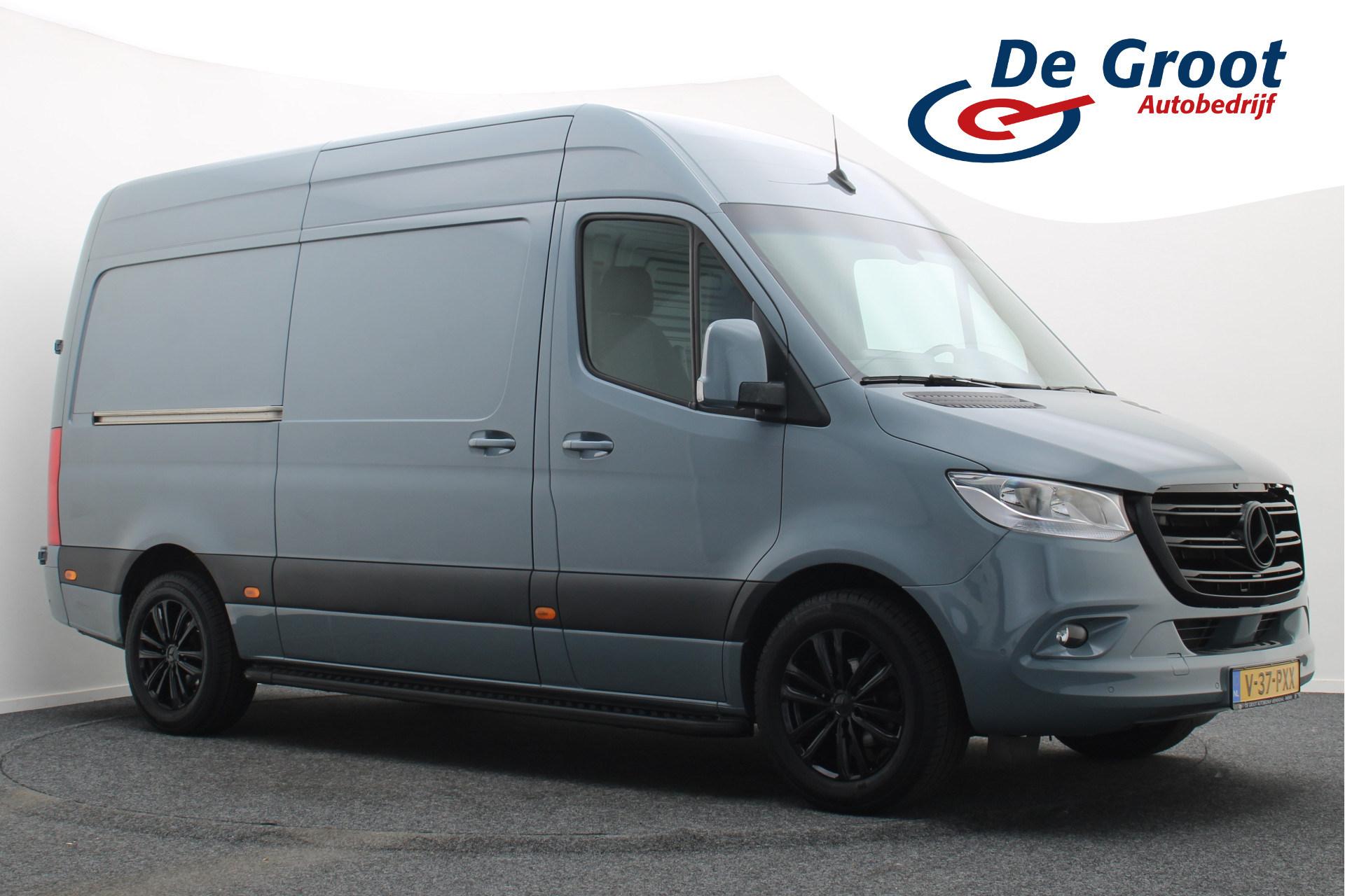 Mercedes-Benz Sprinter 317 CDI L2H2 RWD 2022 - voorkant