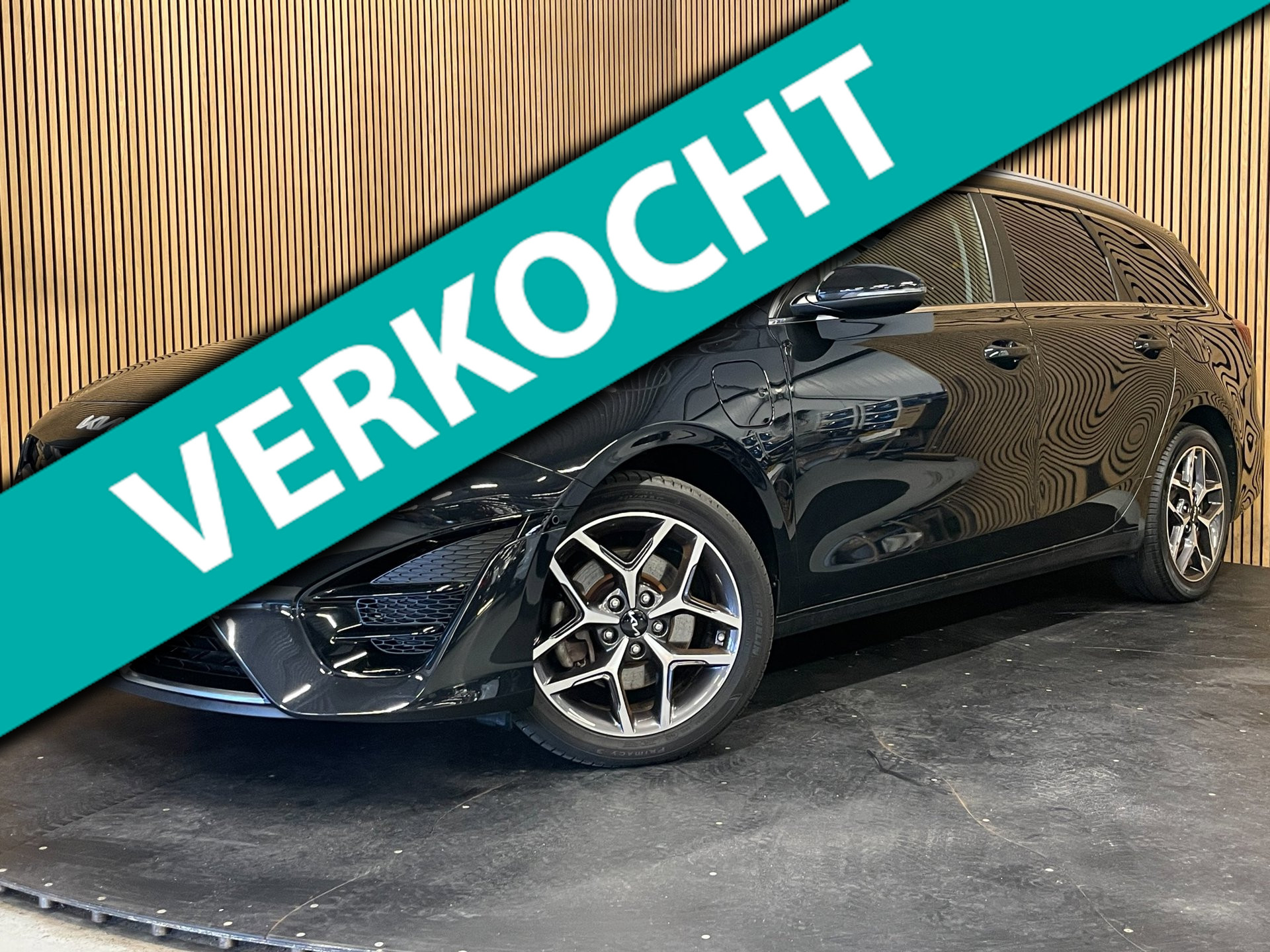 Kia Ceed Sportswagon 1.6 GDI PHEV DynamicPlusLine GT|LEDER|DIGITAL COCKPIT|ACC|CARPLAY|CAMERA|STUUR+STOELVERW. V+A|PDC V+A|1e EIG| 2023 - voorkant