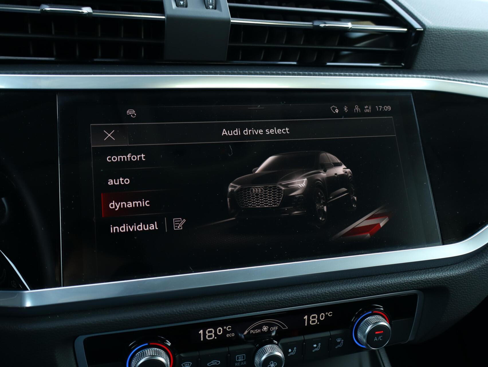 Foto van Audi Q3 Sportback E-tron