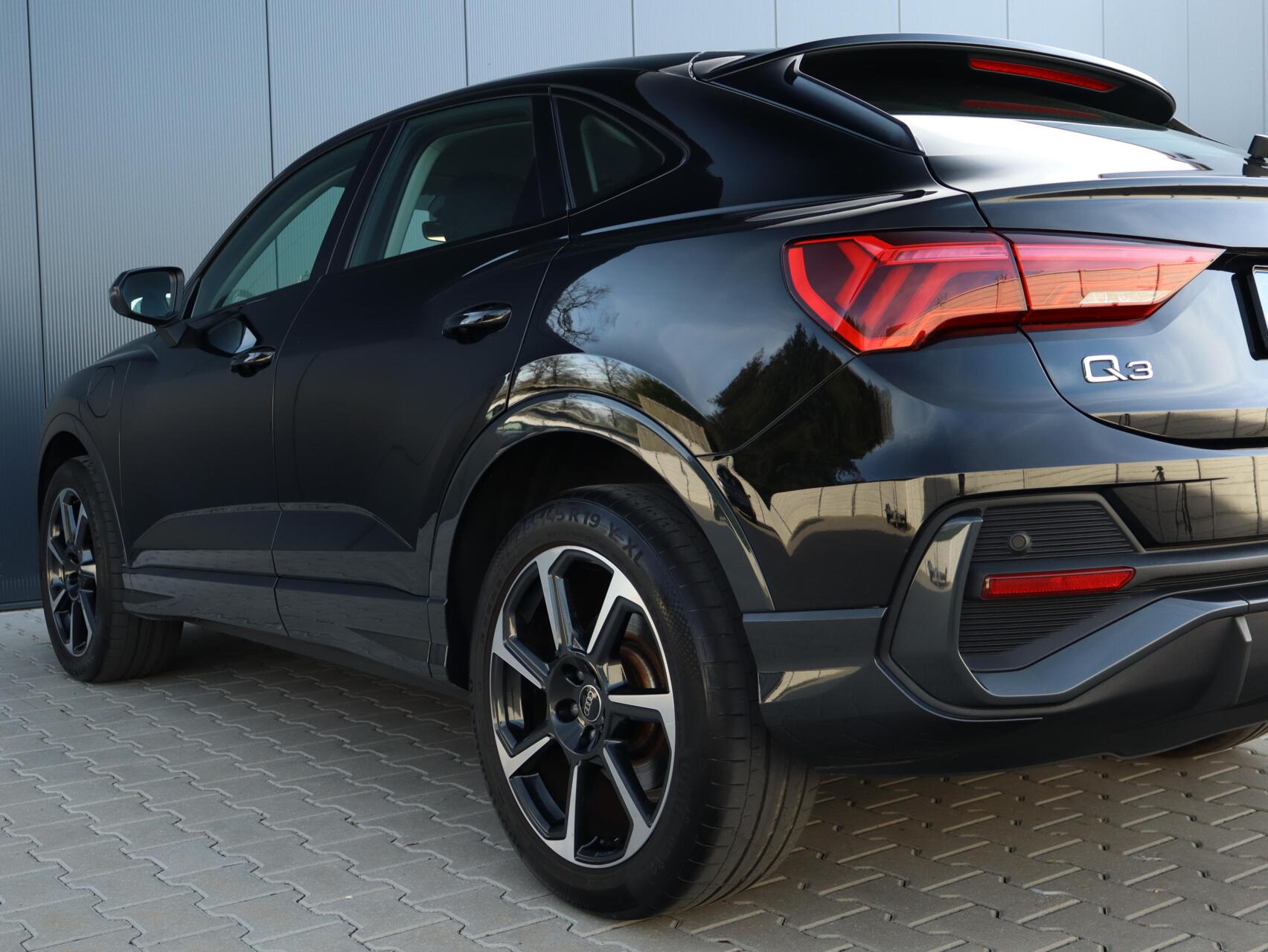Foto van Audi Q3 Sportback E-tron