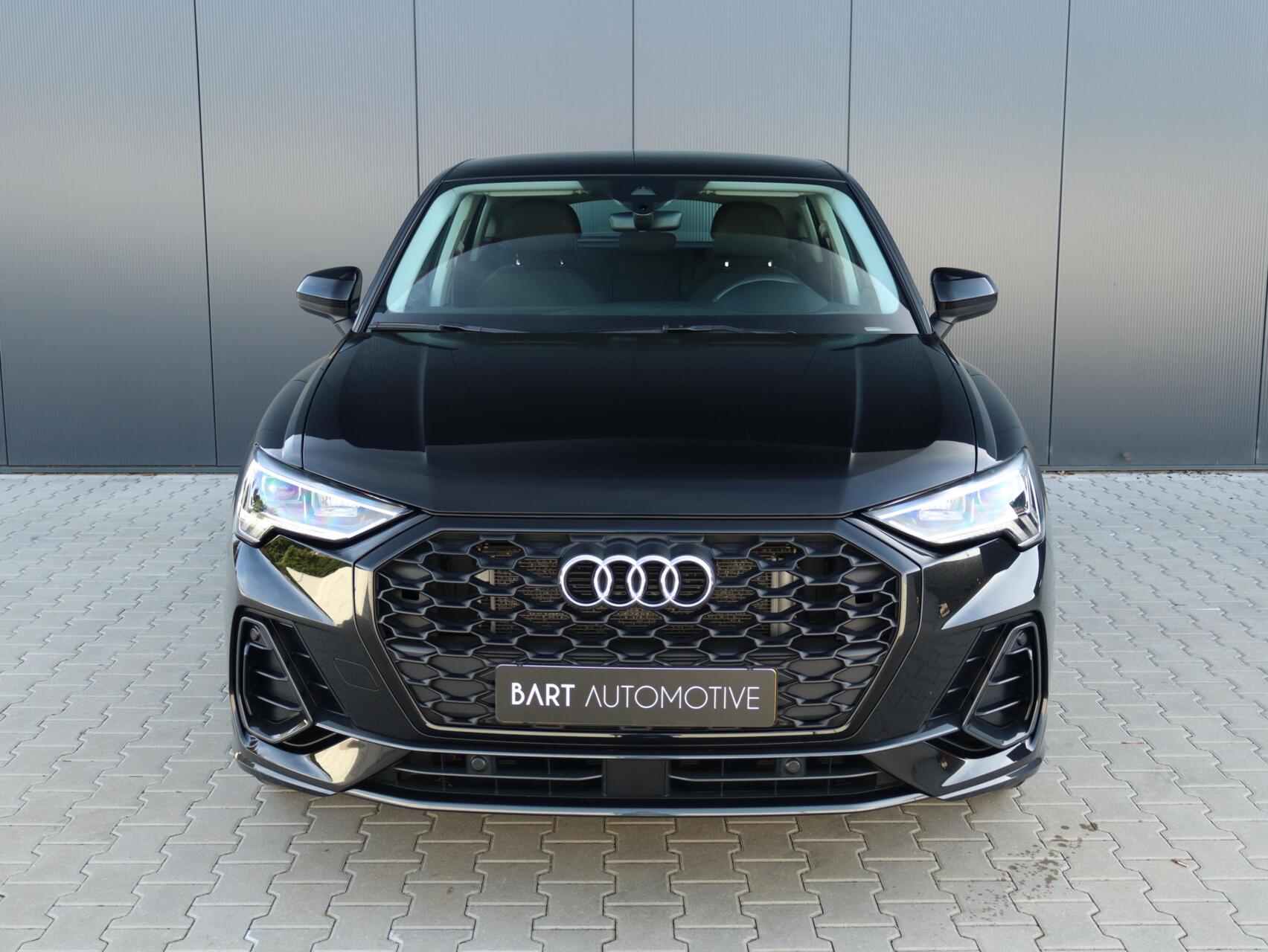 Foto van Audi Q3 Sportback E-tron