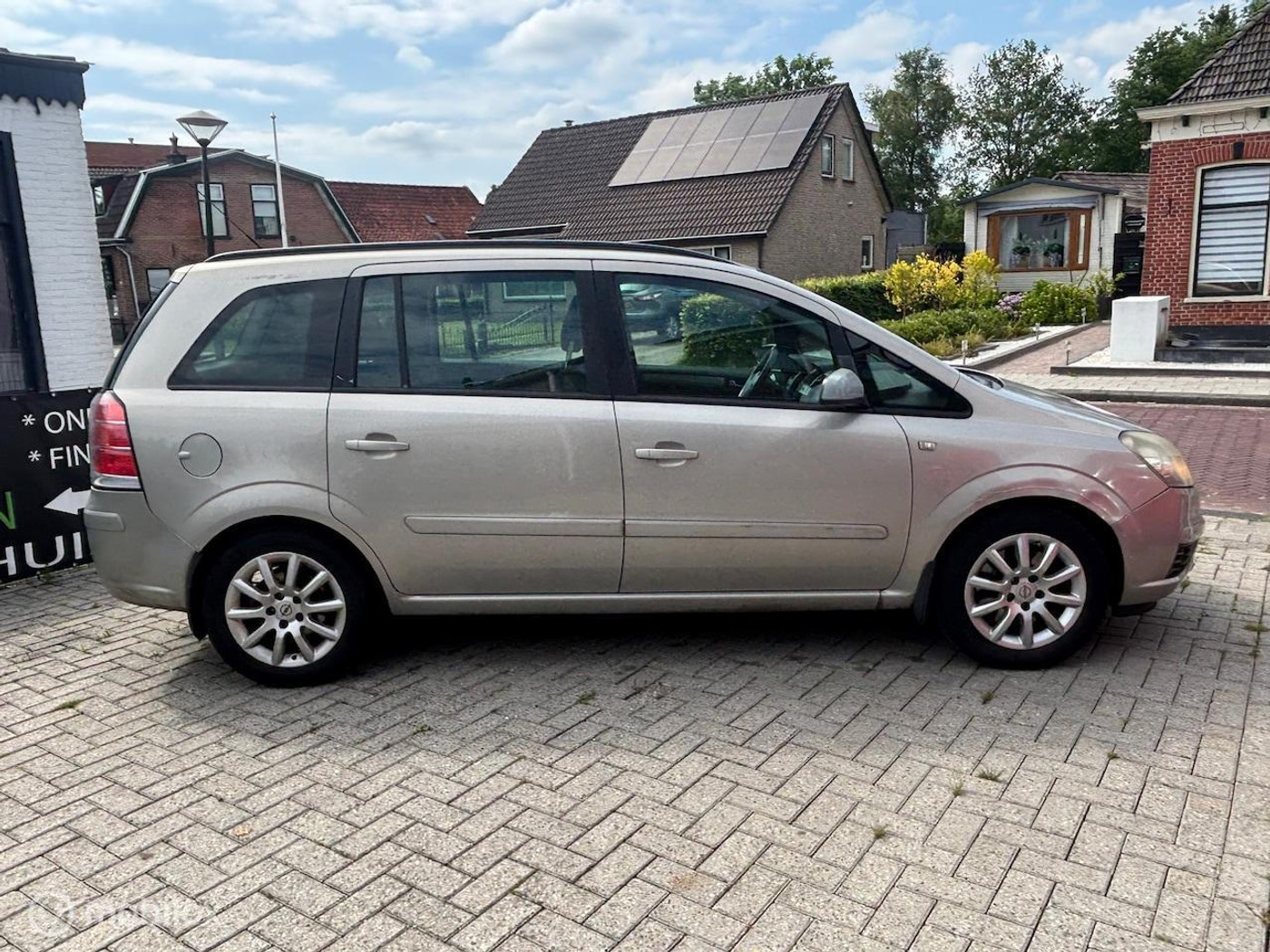 Foto van Opel Zafira