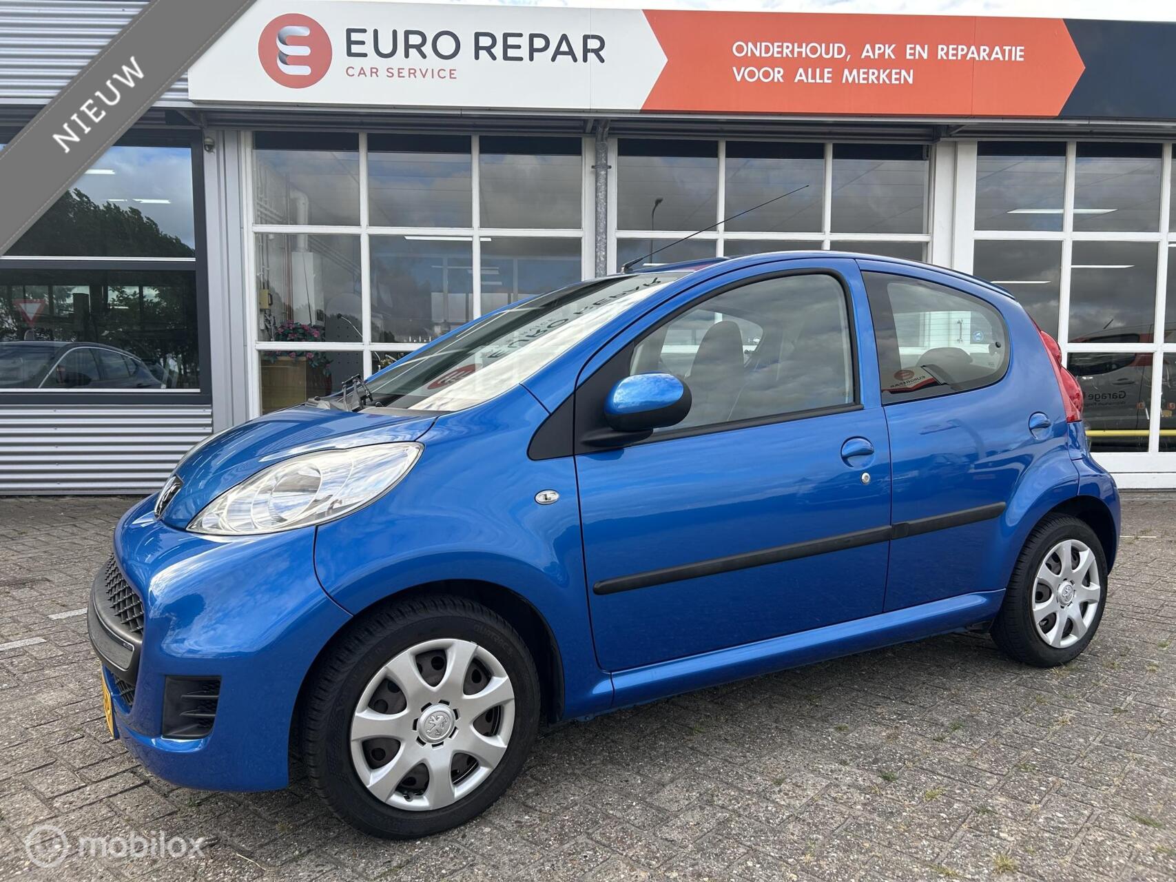 Peugeot Peugeot 107 1.0-12V XS 5drs. Automaat 2011 - voorkant