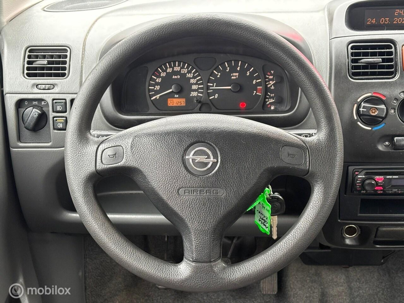 Foto van Opel Agila
