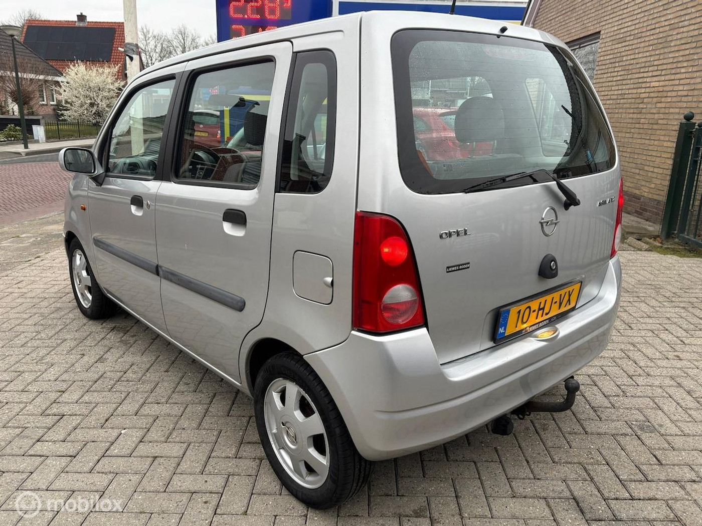 Foto van Opel Agila