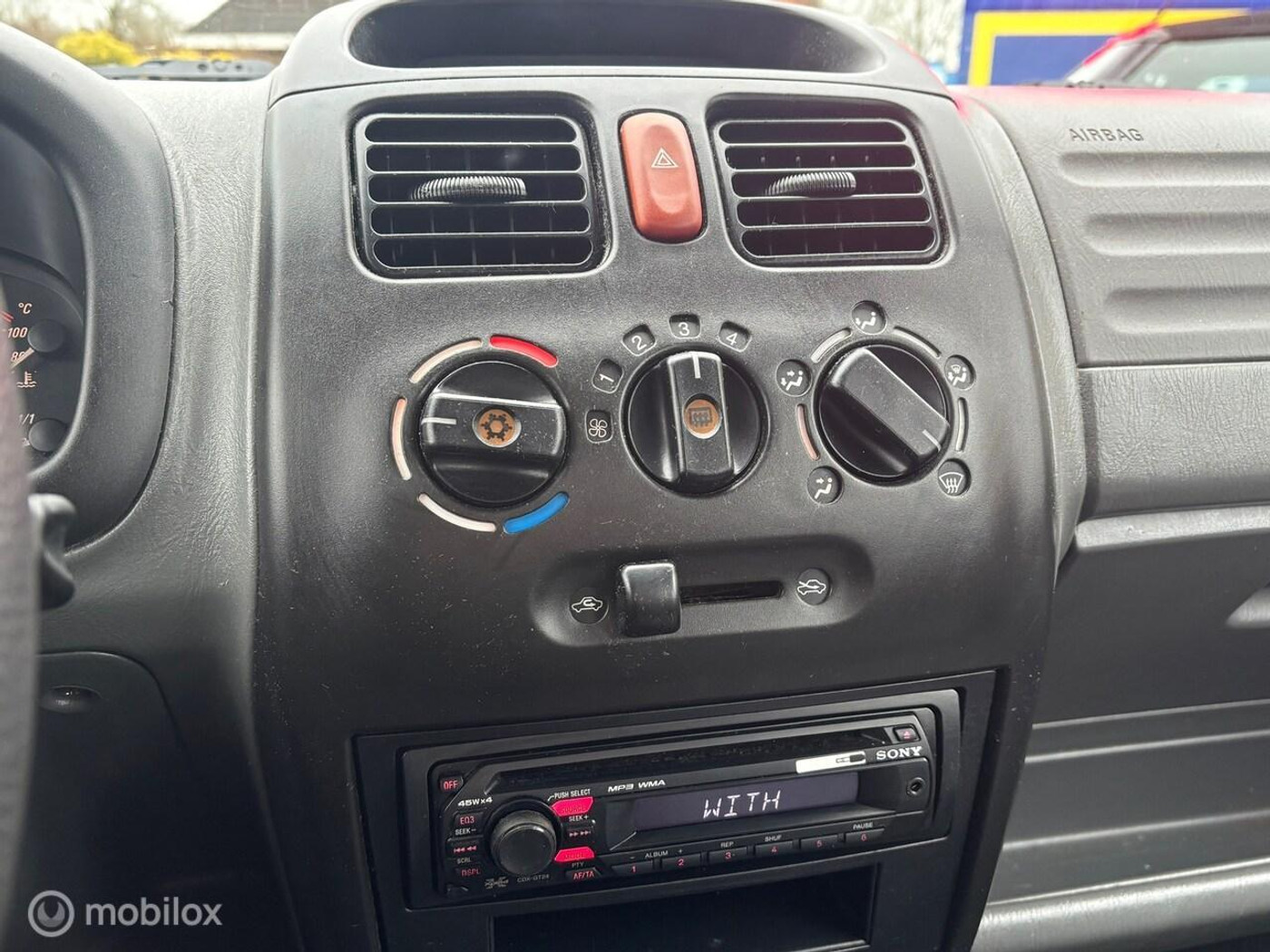 Foto van Opel Agila