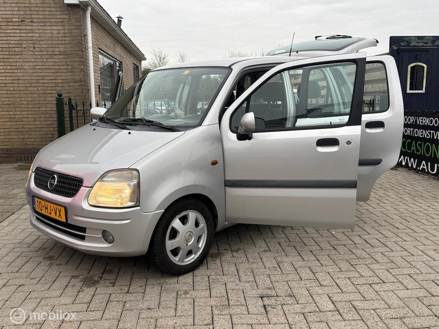 Foto van Opel Agila