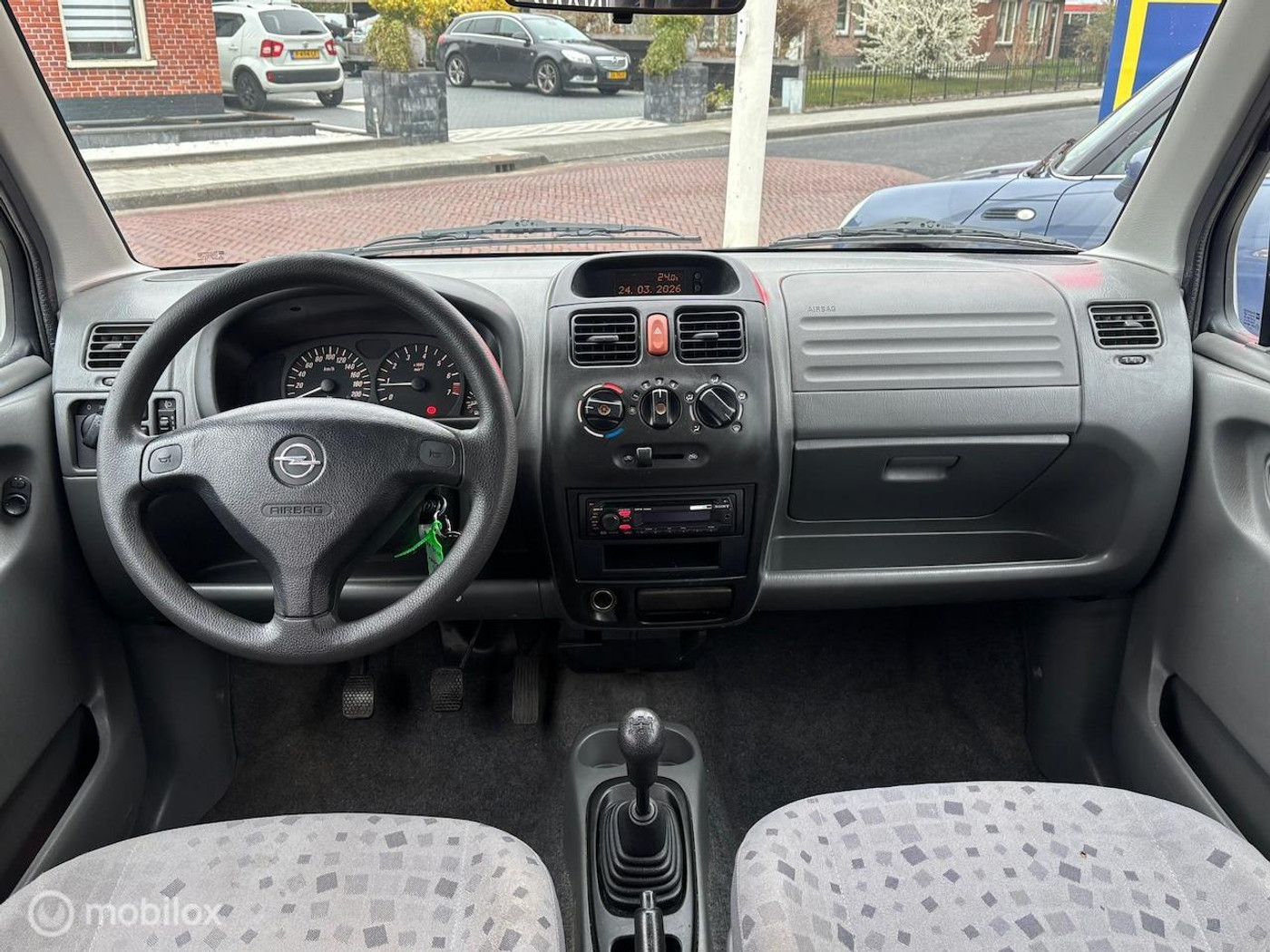 Foto van Opel Agila