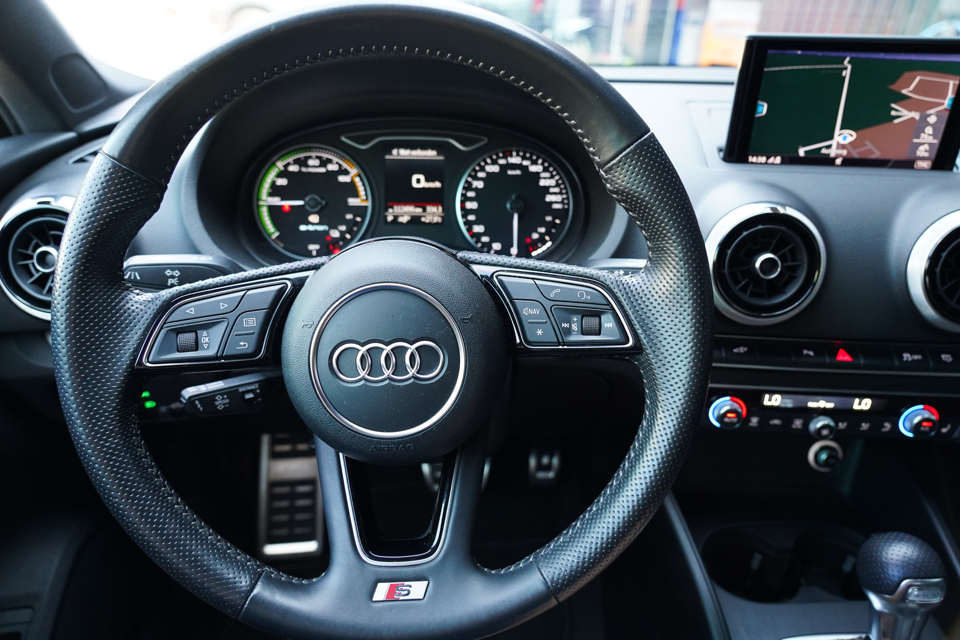 Foto van Audi A3 Sportback E-tron