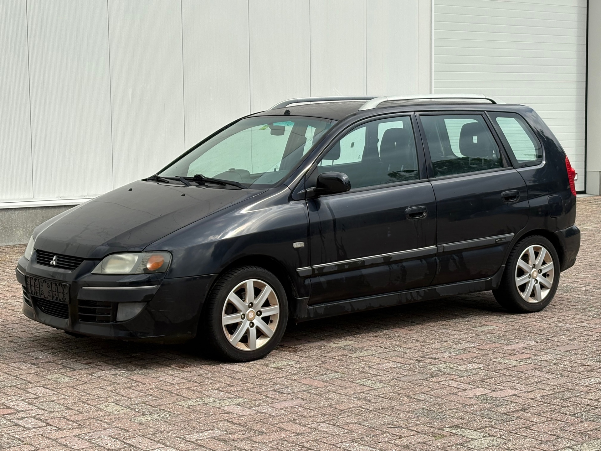 Mitsubishi Space Star 1.8 Instyle Silver 2004 - voorkant
