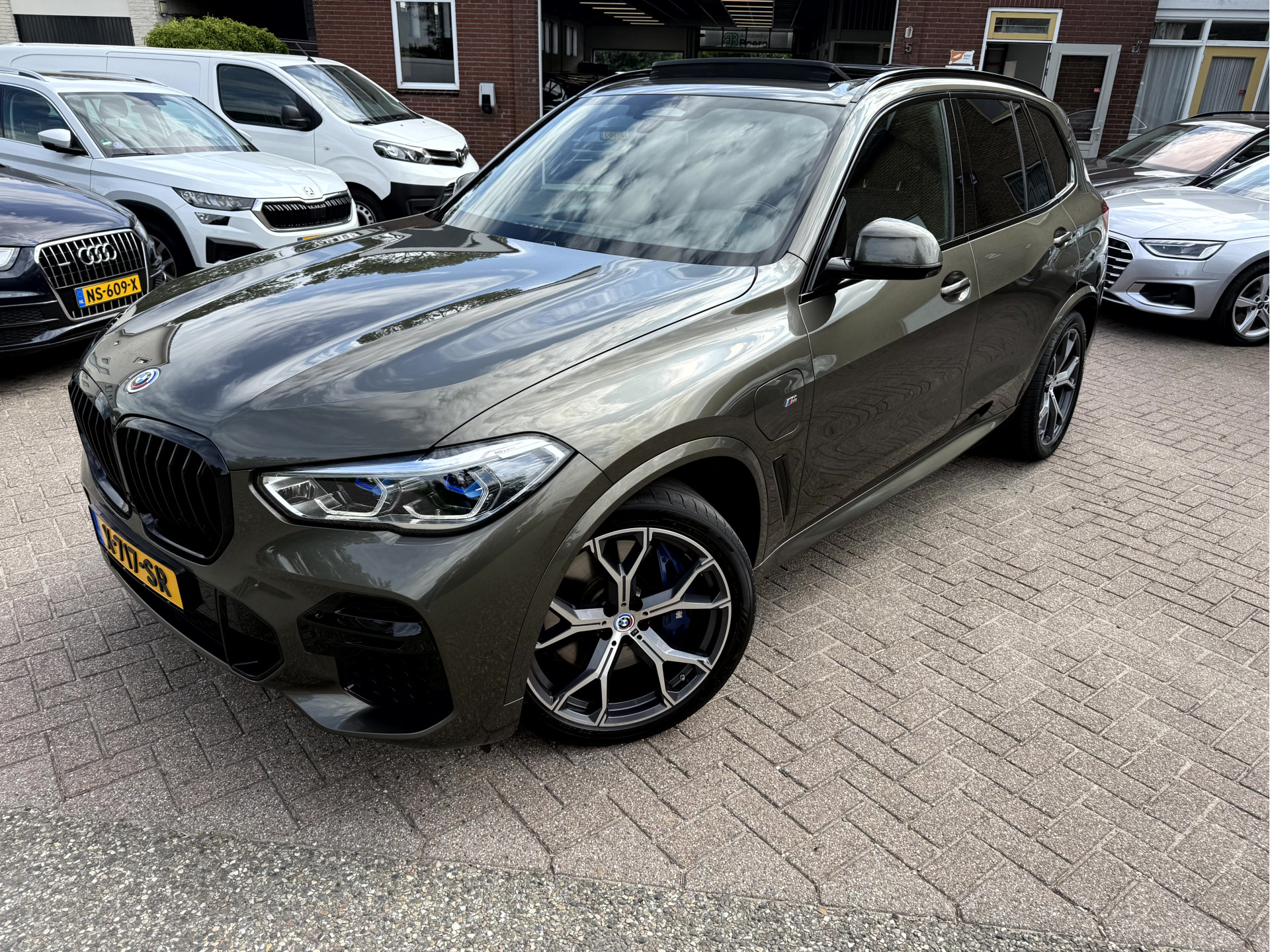 Foto van BMW X5 Xdrive45e