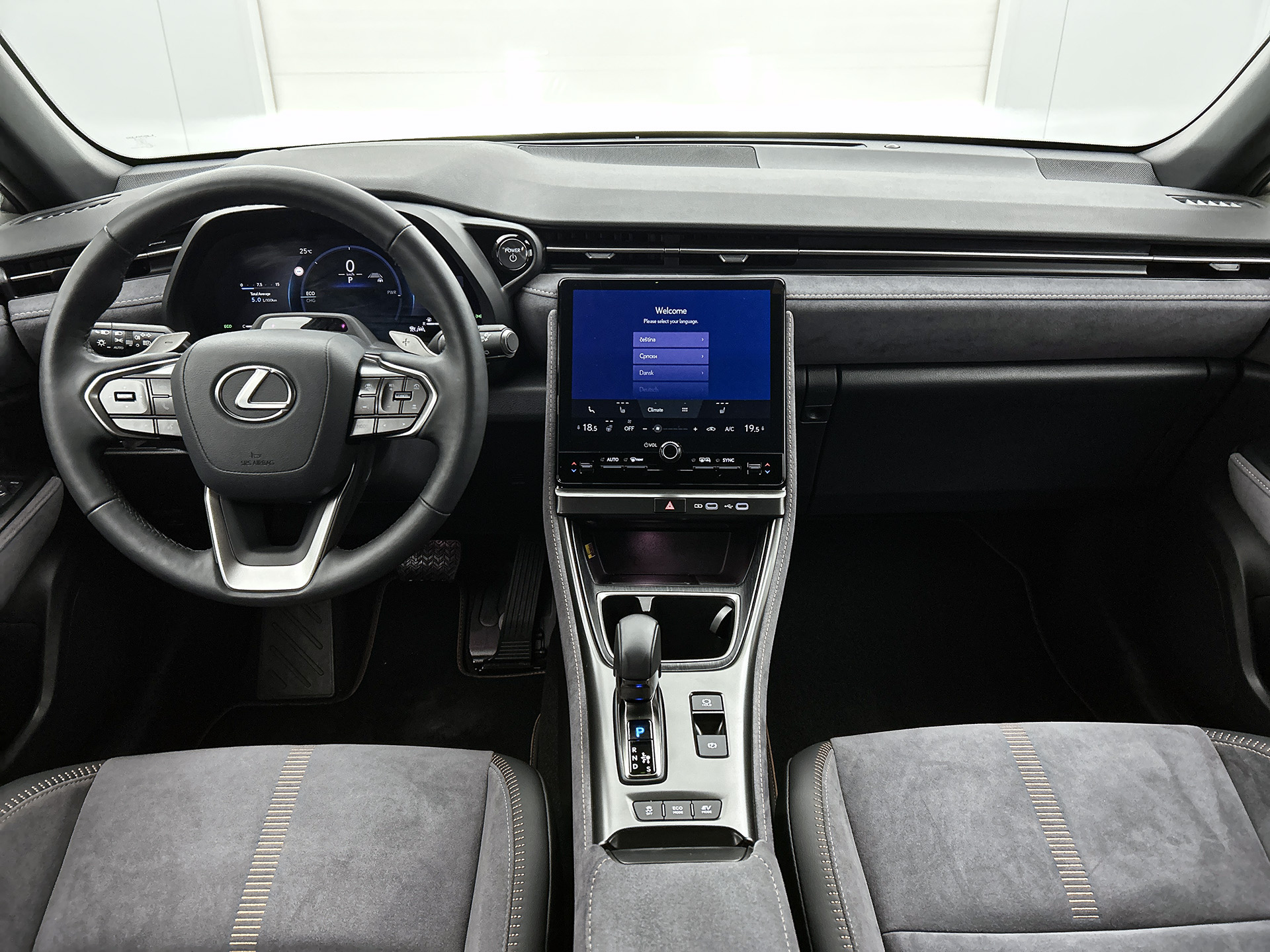 Foto van Lexus Lexus LBX