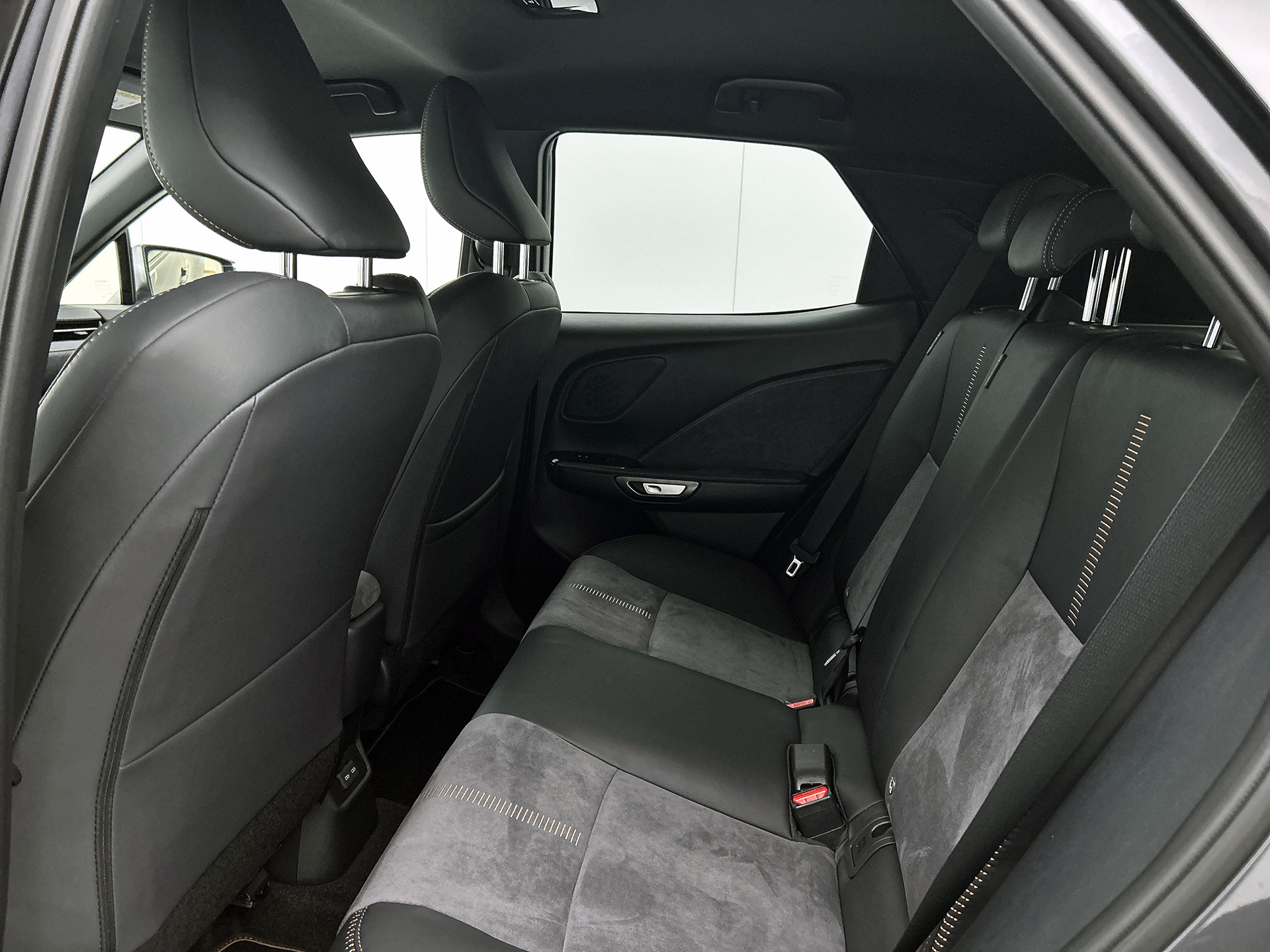 Foto van Lexus Lexus LBX