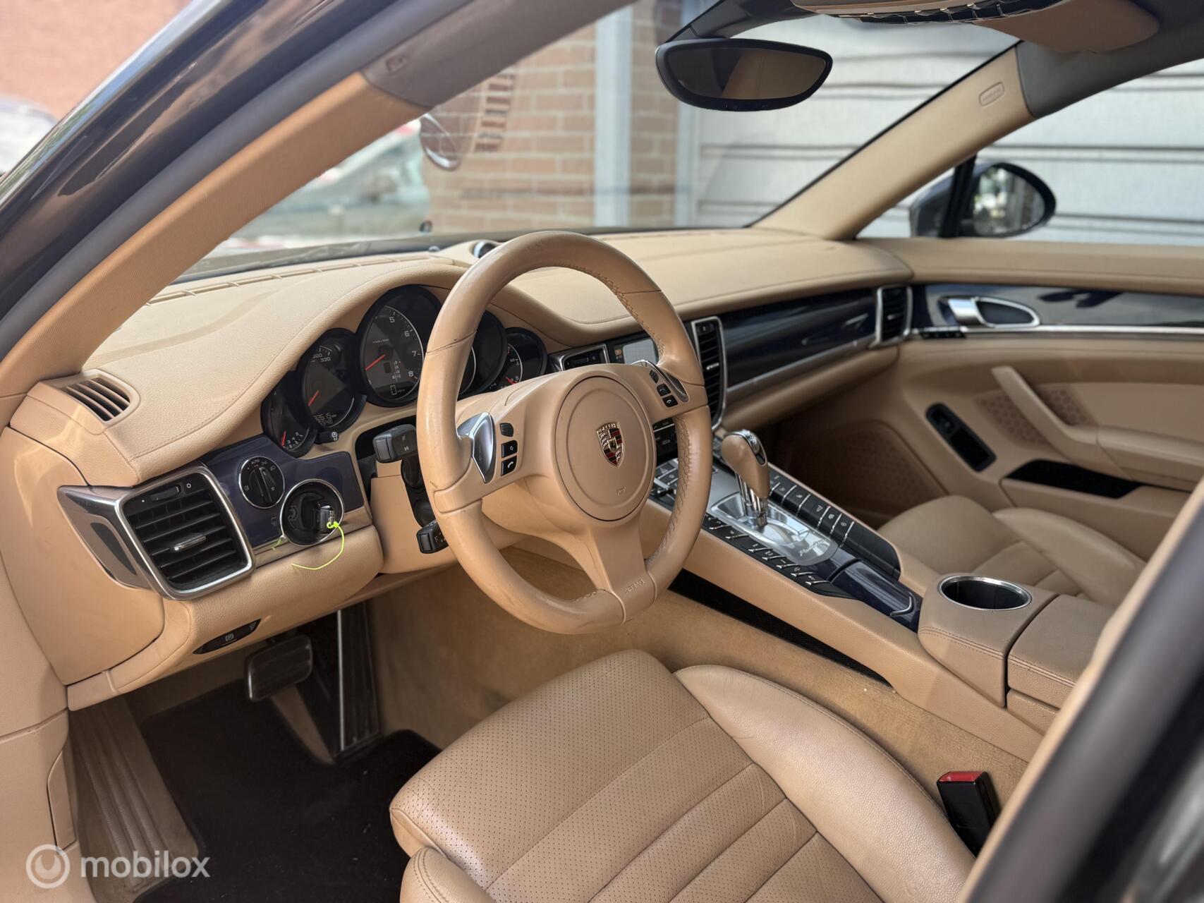 Foto van Porsche Panamera