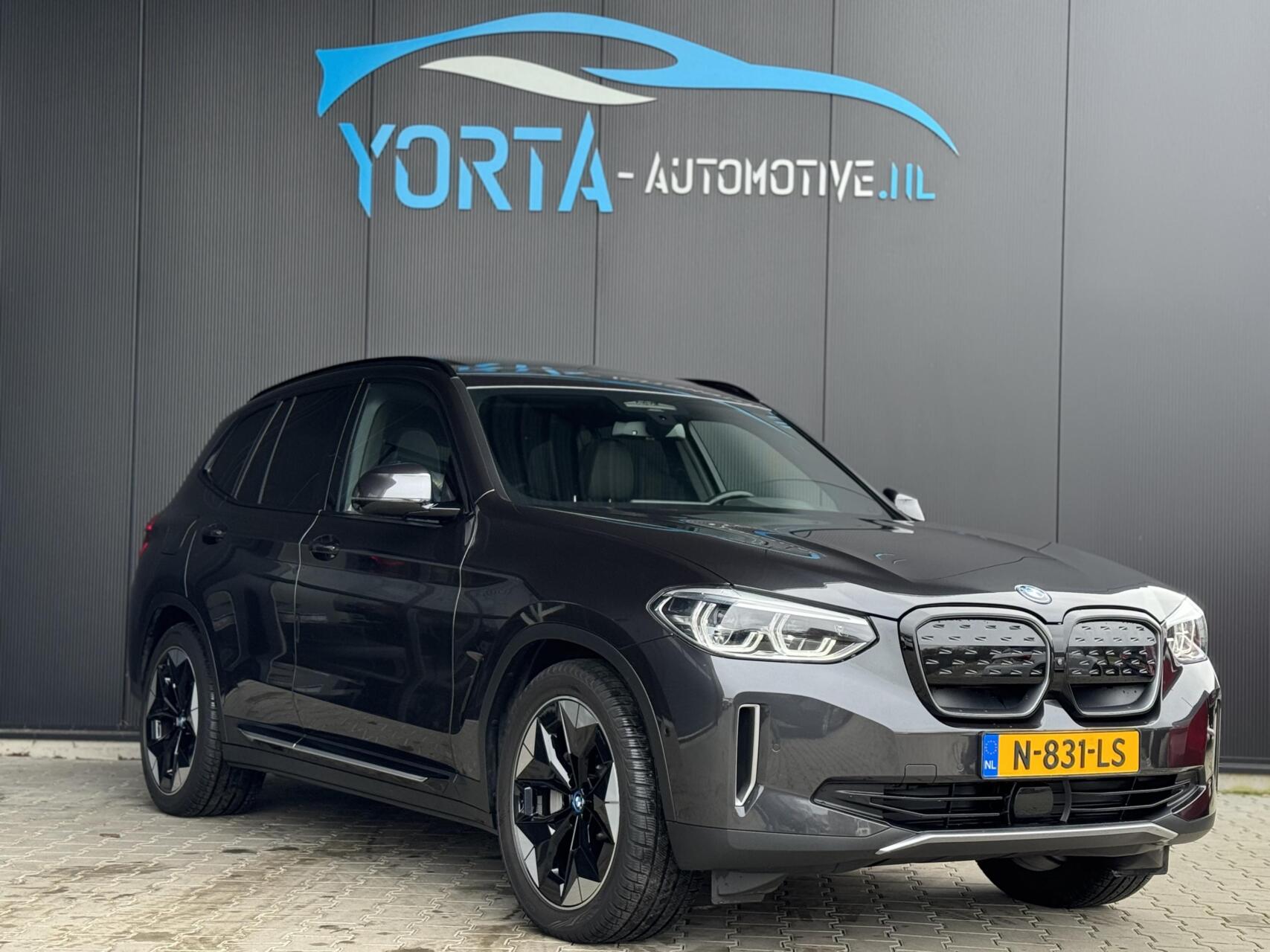 Foto van BMW Ix3