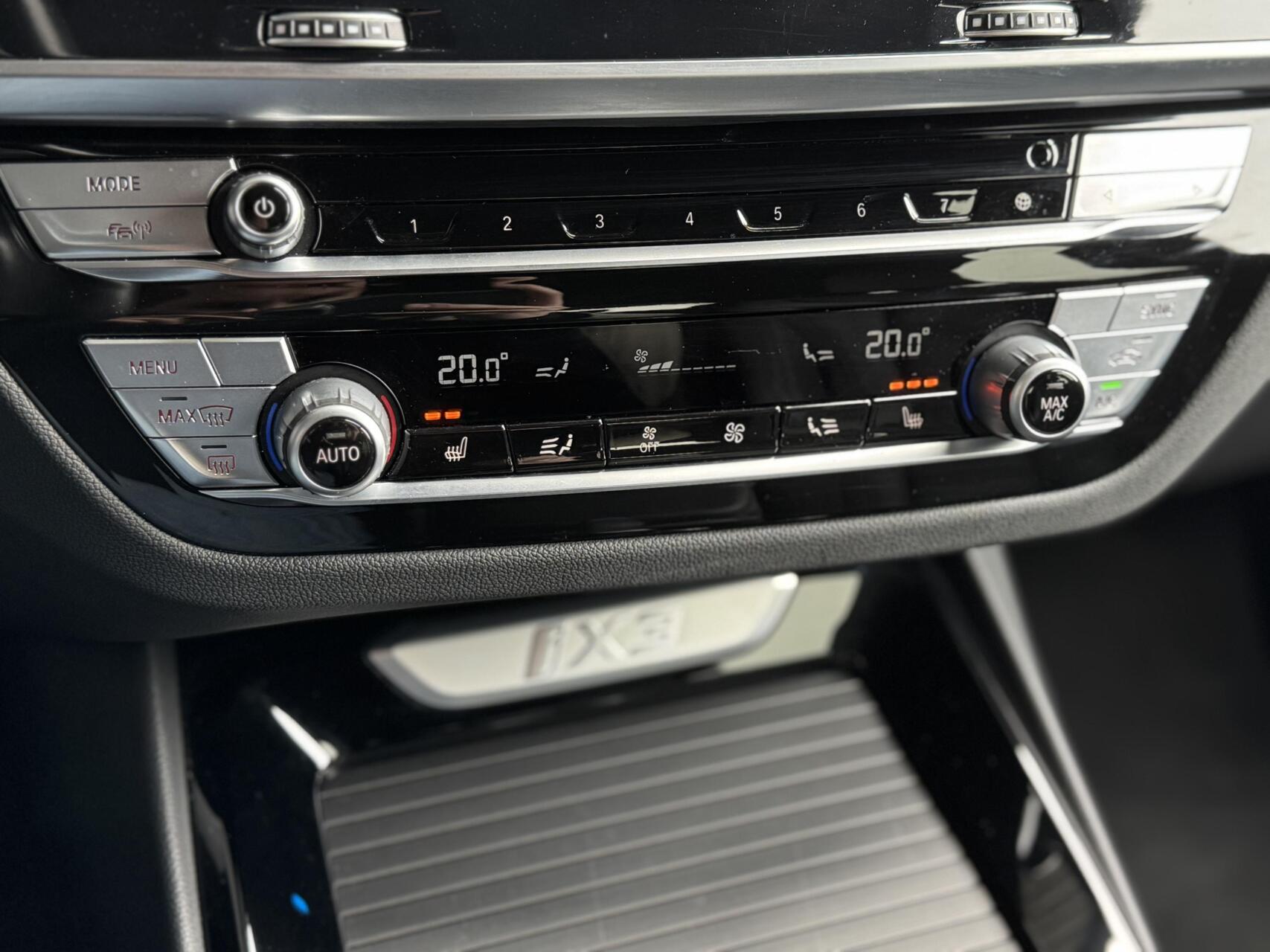Foto van BMW Ix3