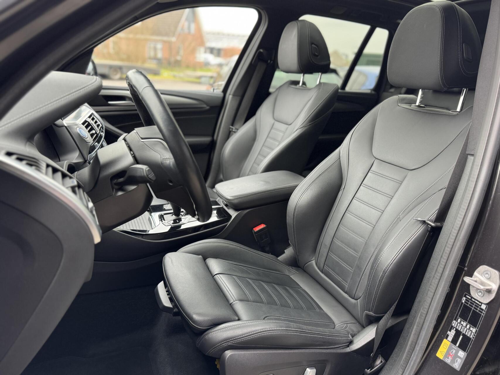 Foto van BMW Ix3