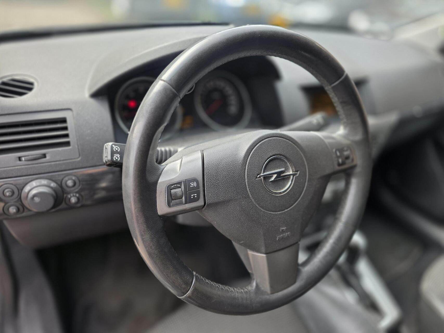 Foto van Opel Astra GTC
