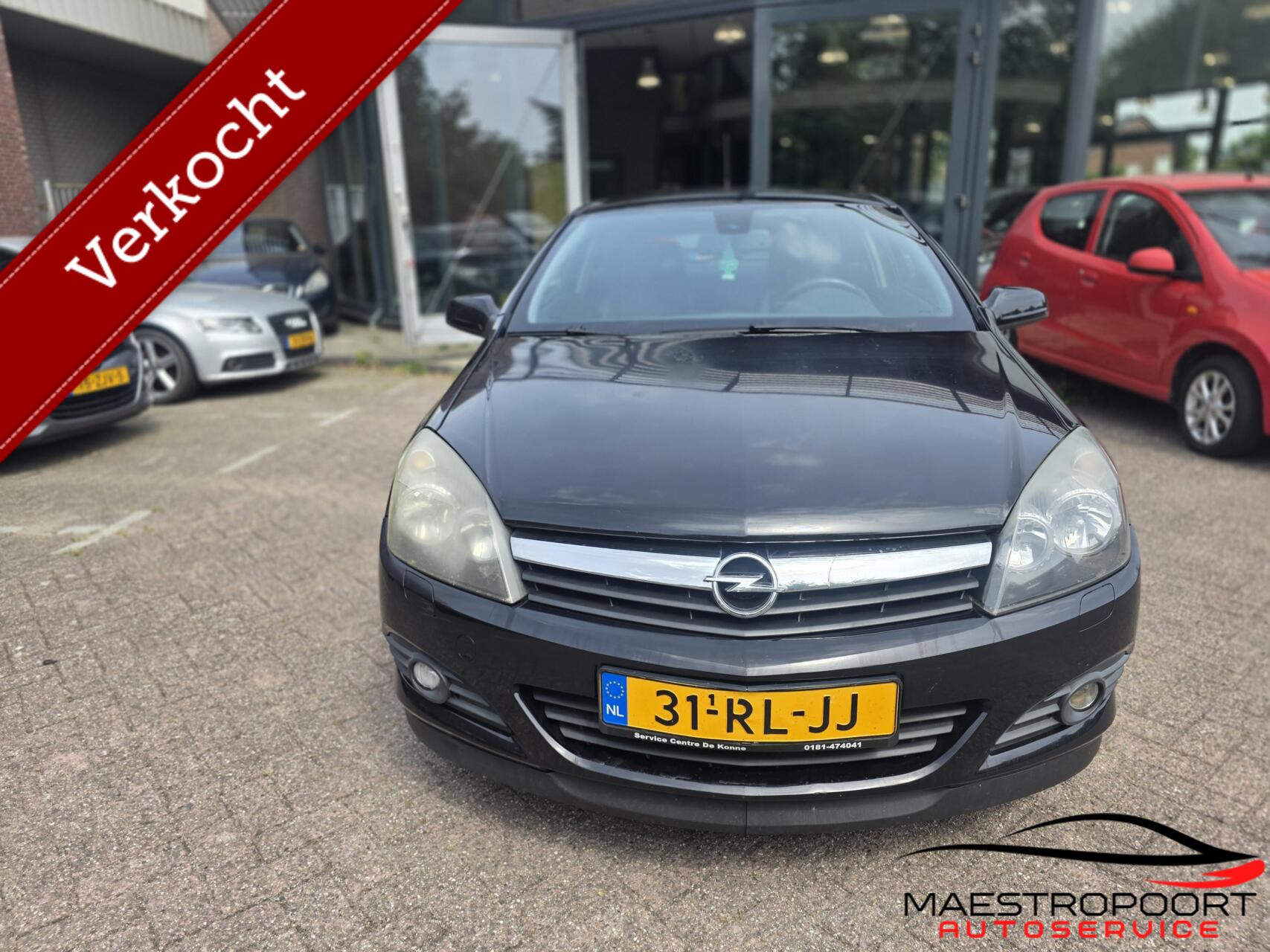 Opel Astra GTC 1.8 Sport 2005 - voorkant