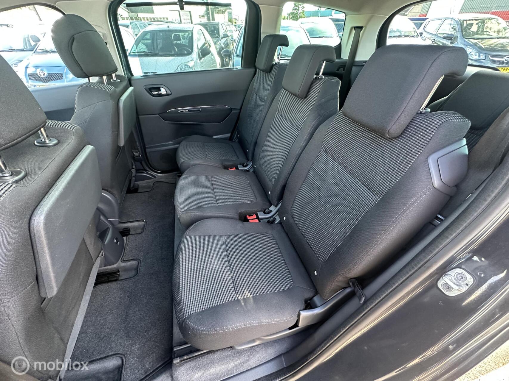 Foto van Peugeot 5008