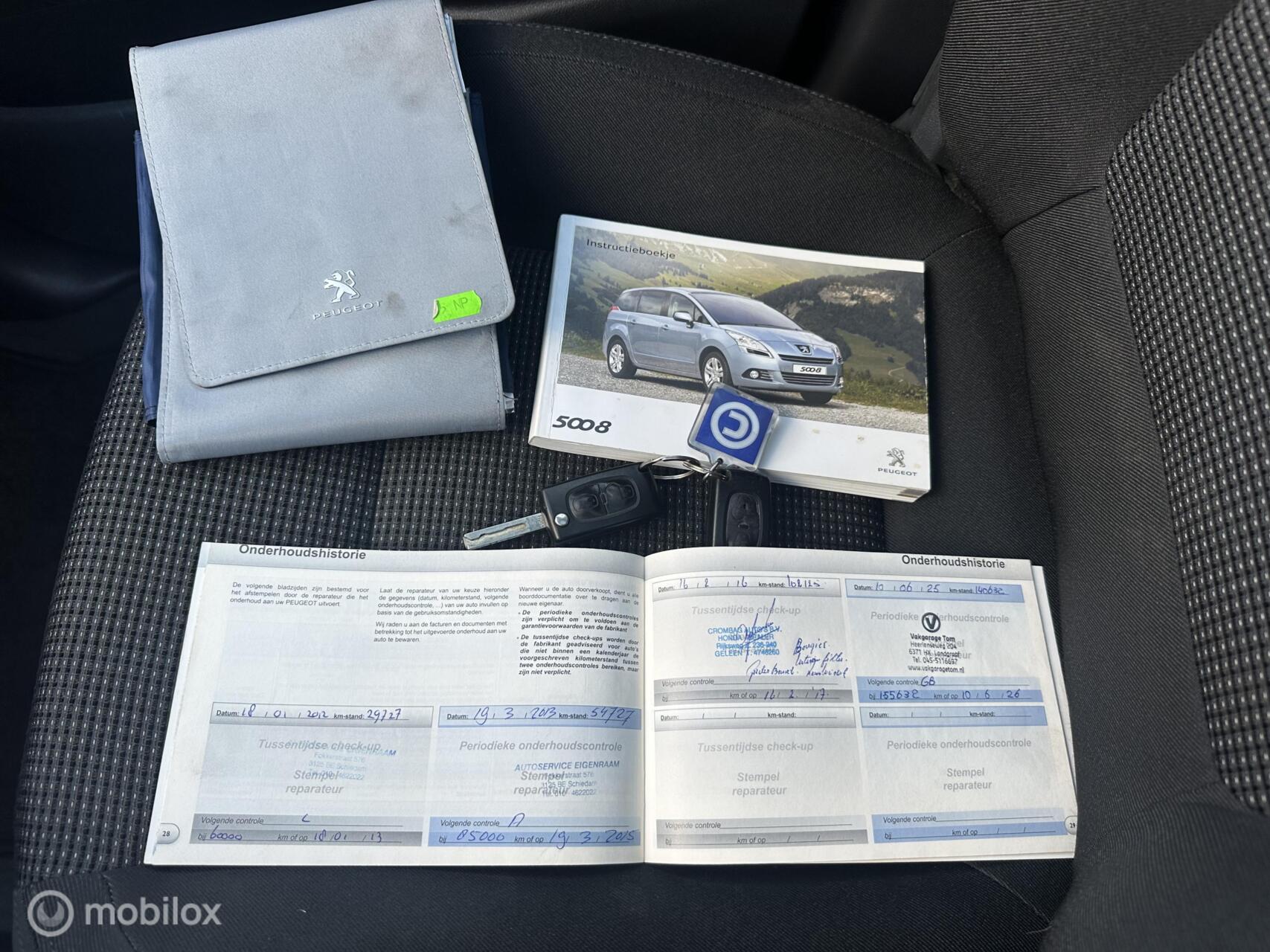 Foto van Peugeot 5008
