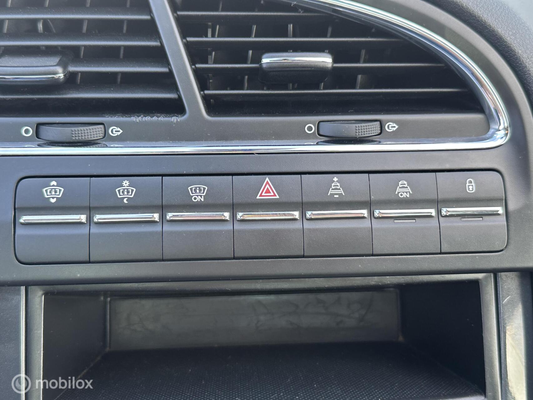 Foto van Peugeot 5008
