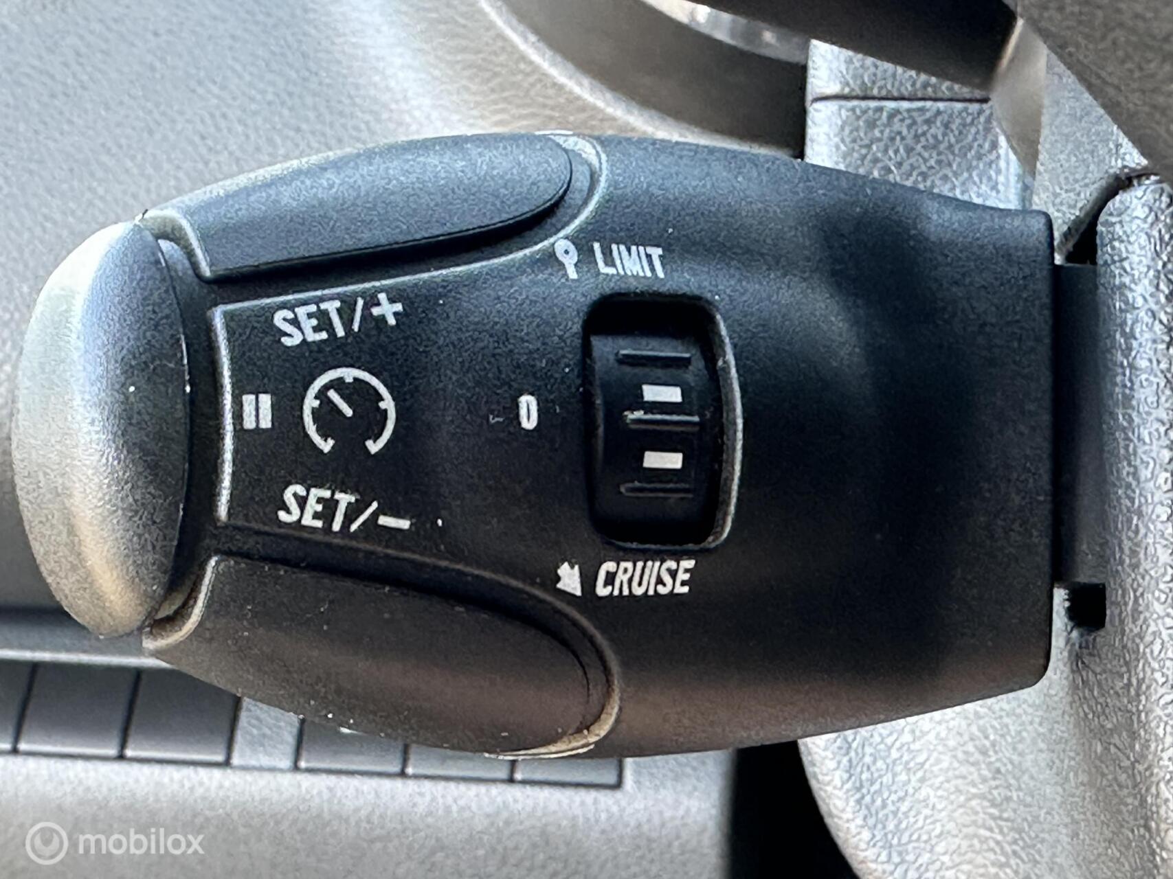 Foto van Peugeot 5008