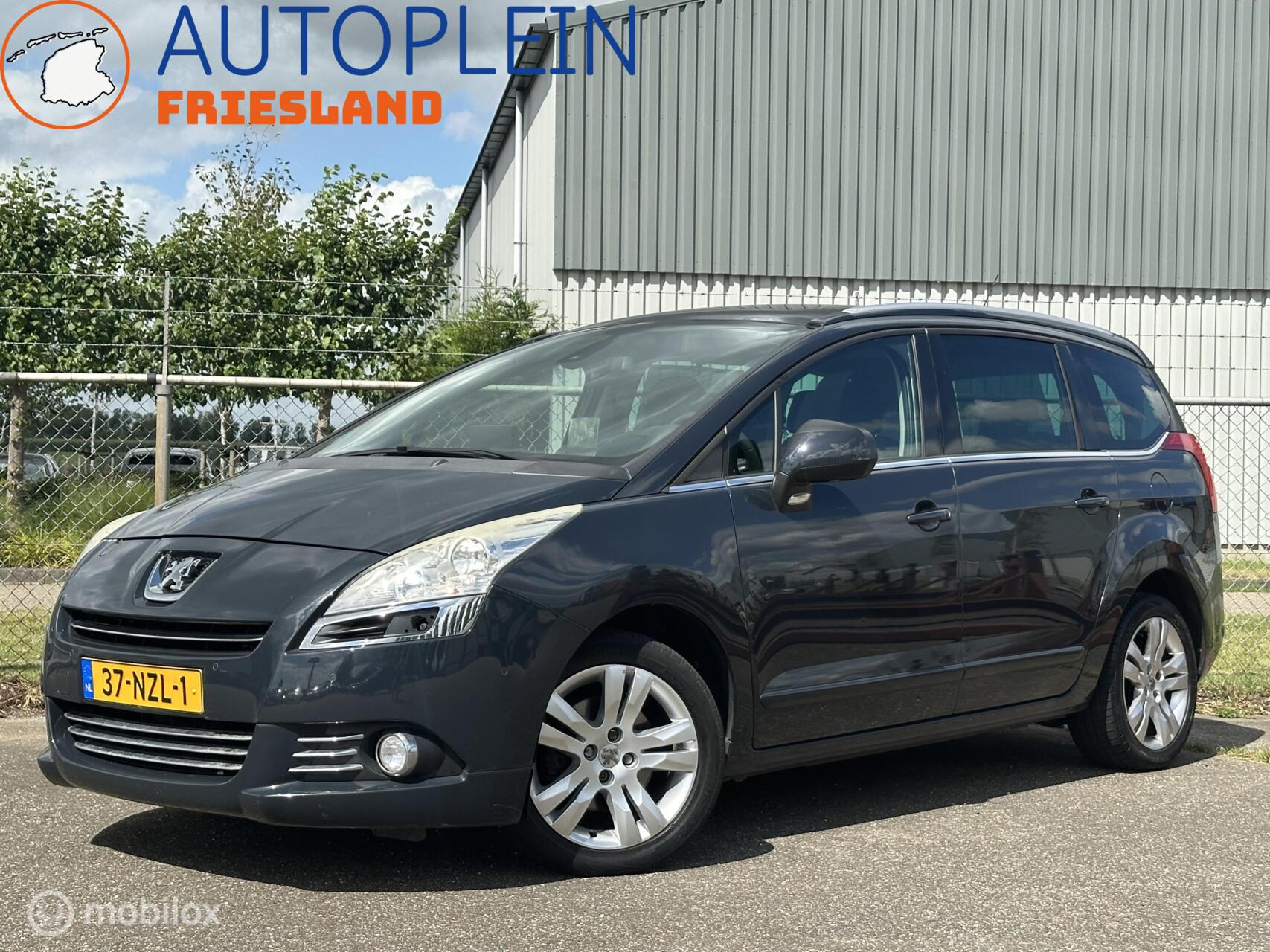 Peugeot 5008 1.6 THP GT 7p. 2011 - voorkant