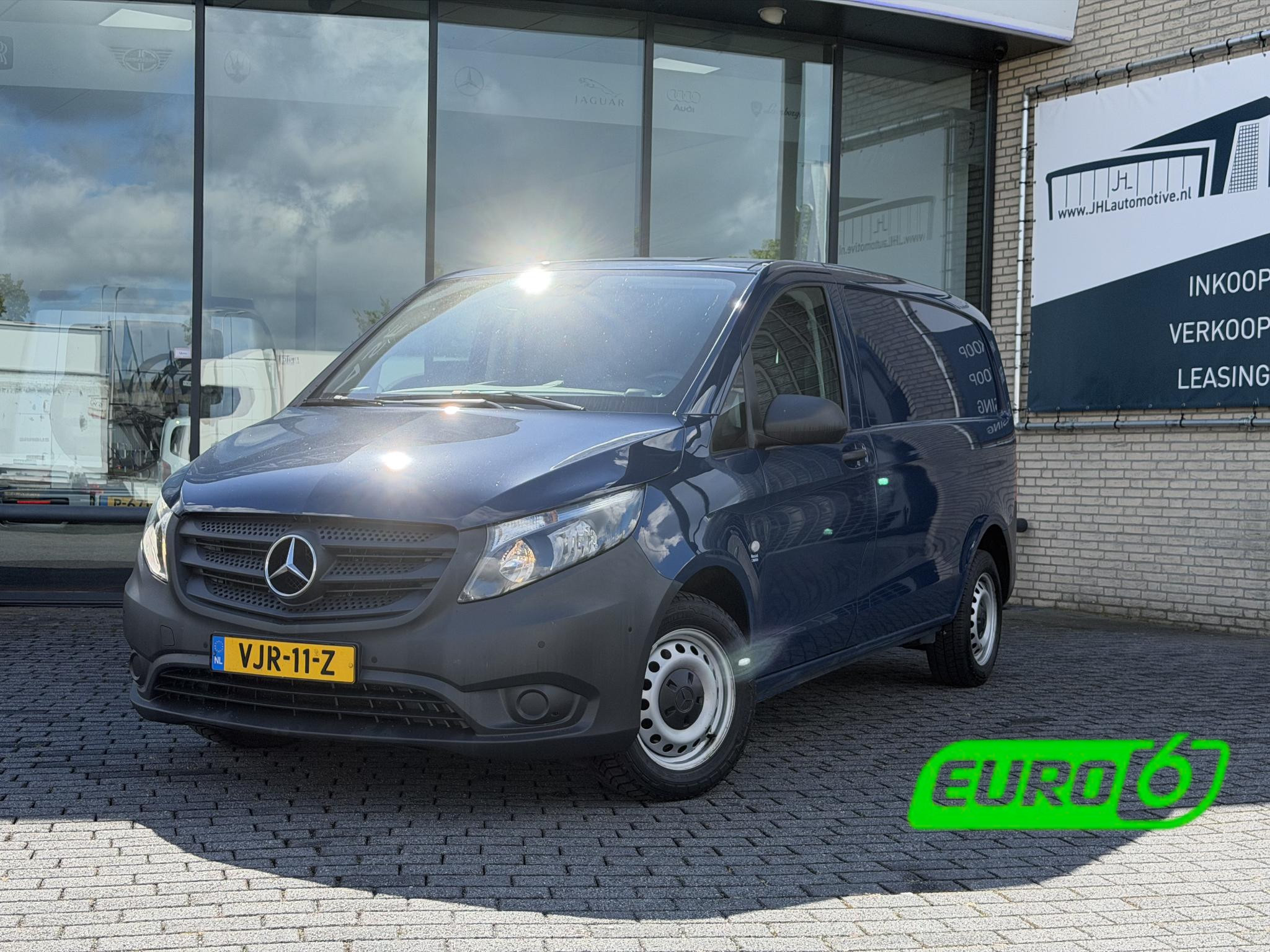 Mercedes-Benz Vito 114 CDI 2021 - voorkant
