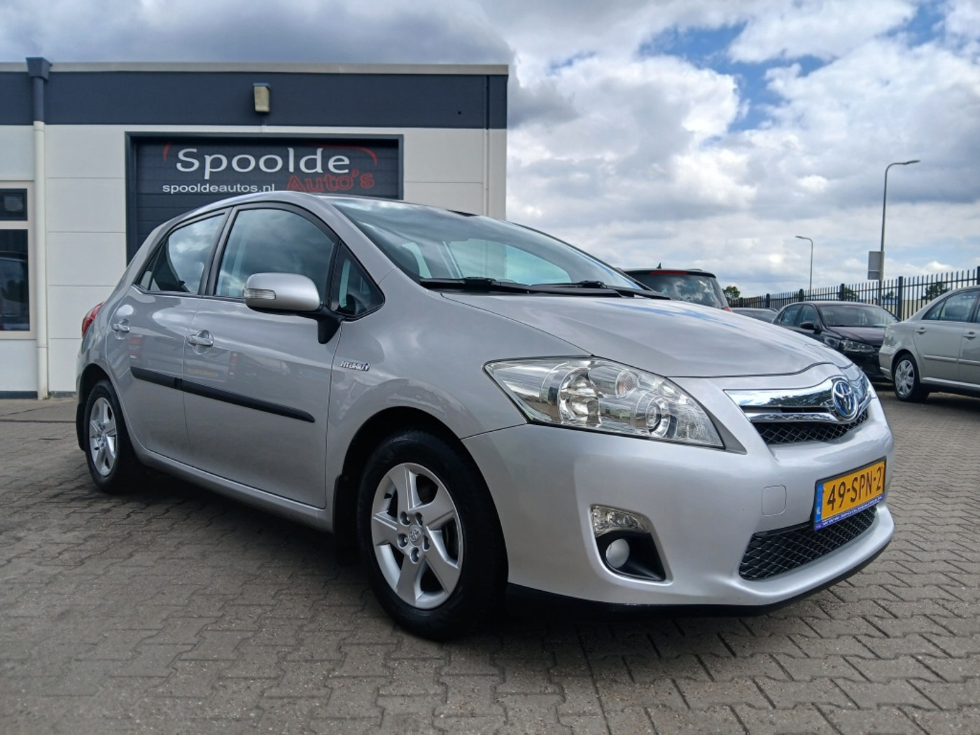 Toyota Toyota Auris 1.8 Hybrid Toyota dealer onderhouden 2011 - voorkant