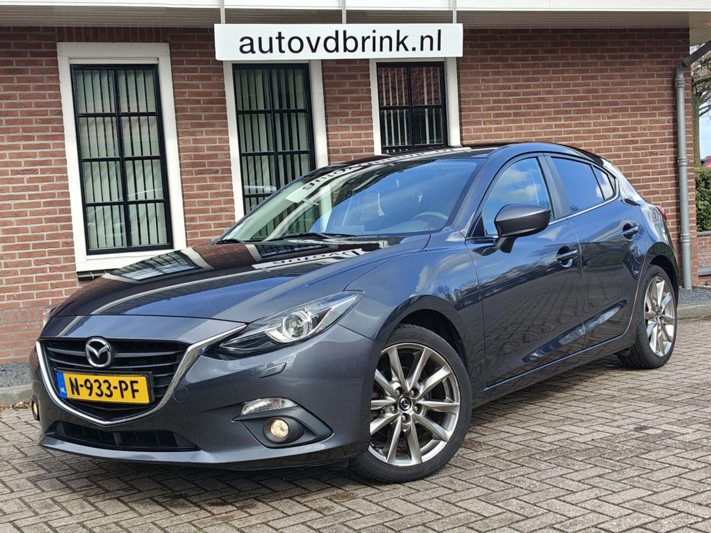 Mazda Mazda3 2.0 NAKAMA, CAMERA / STOELVERWARMING 2017 - voorkant