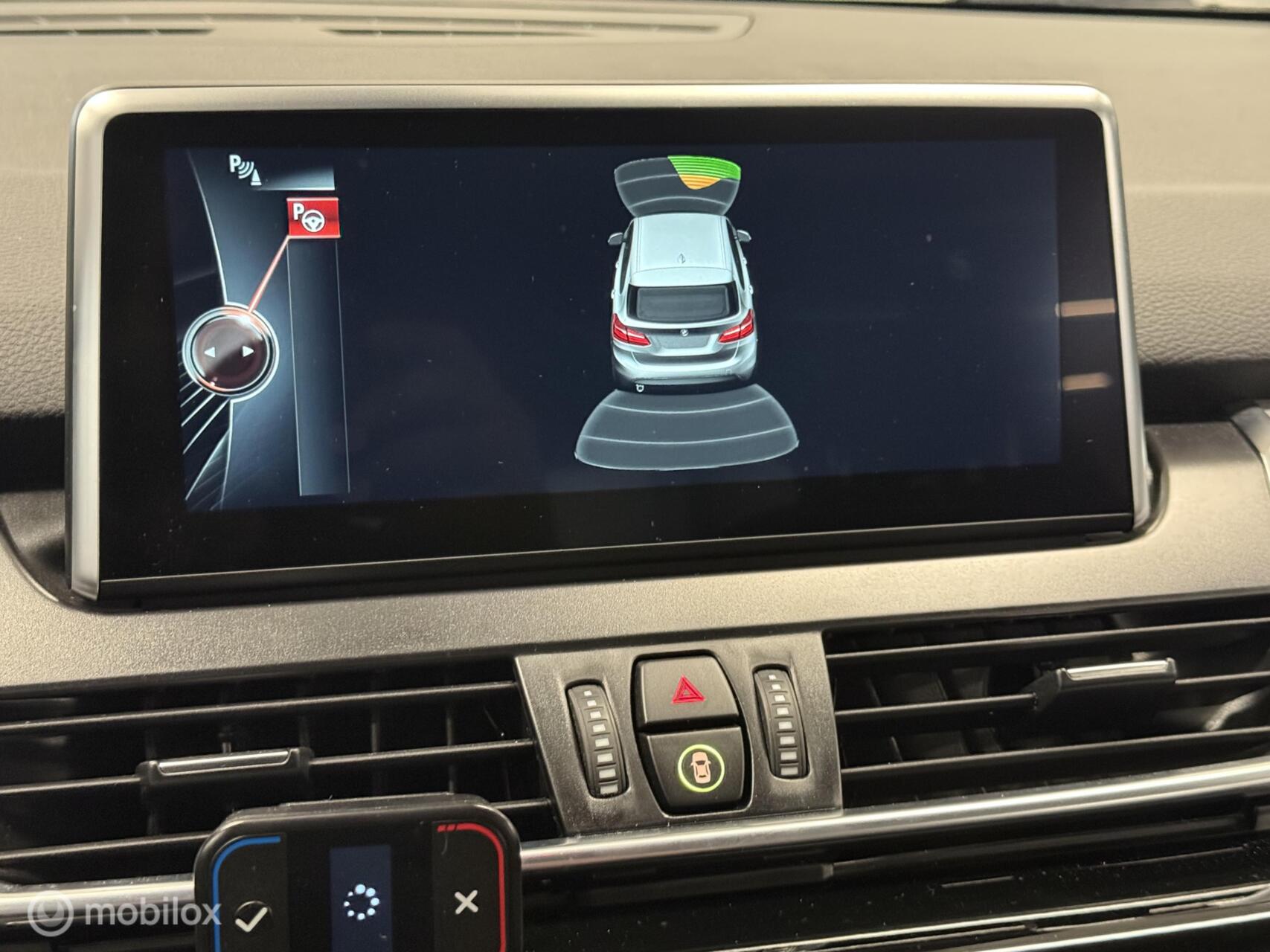 Foto van BMW 220i Active Tourer