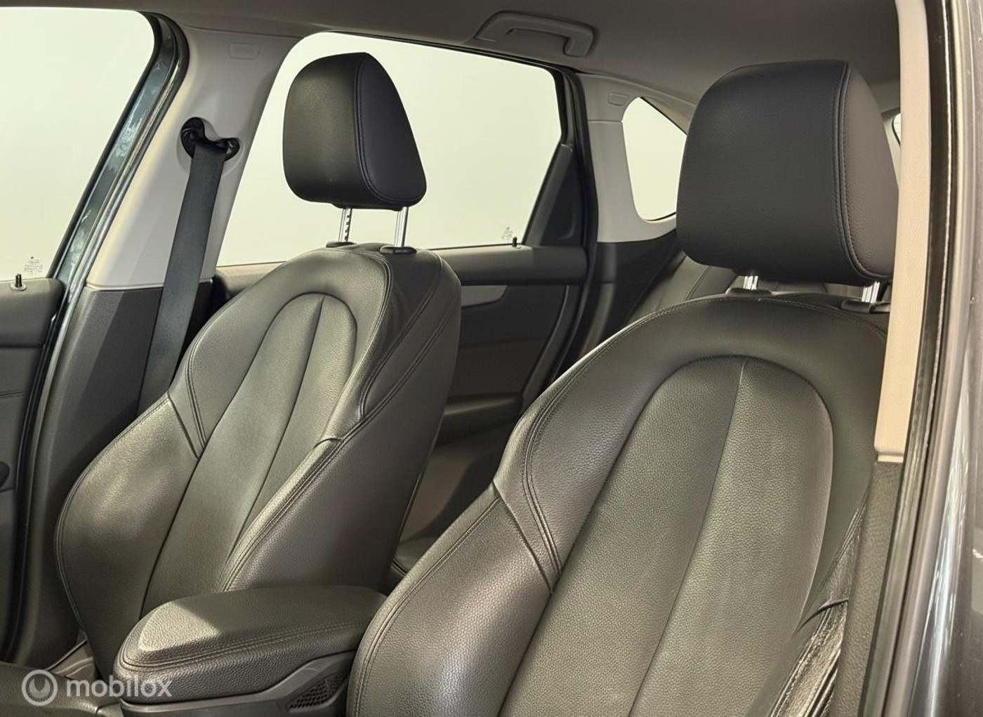 Foto van BMW 220i Active Tourer