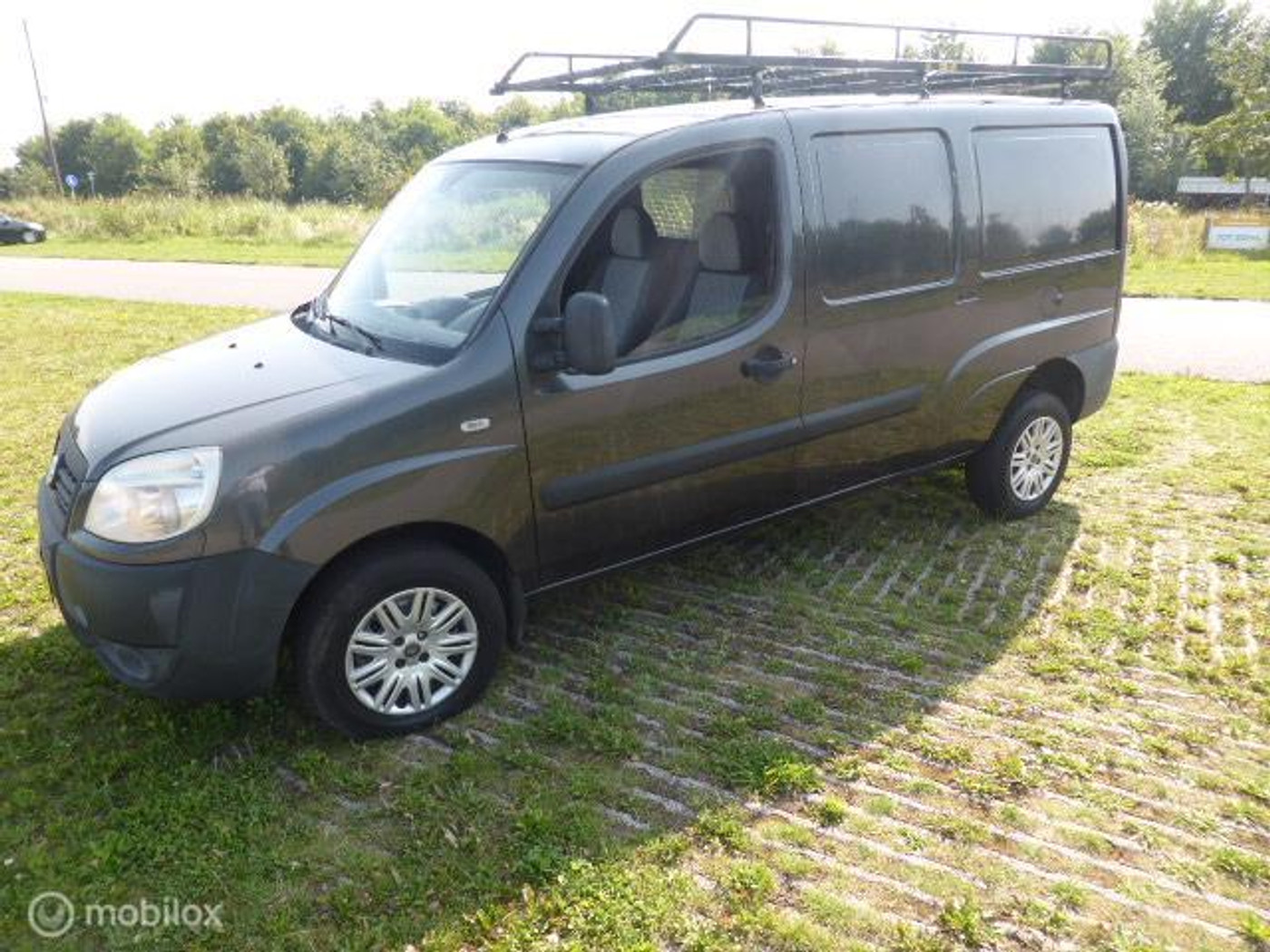 Fiat Doblò 1.3 MultiJet Comfort Maxi 2009 - voorkant