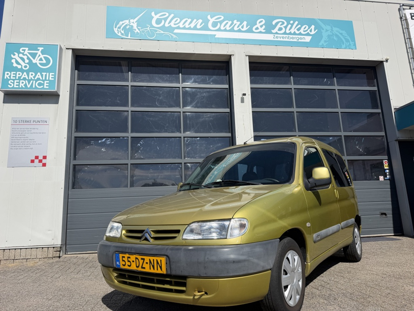 Citroen Berlingo 1.4i Multispace 2000 - voorkant