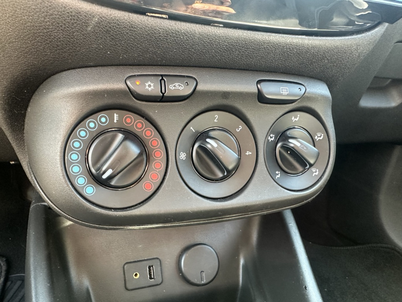 Foto van Opel Corsa-e